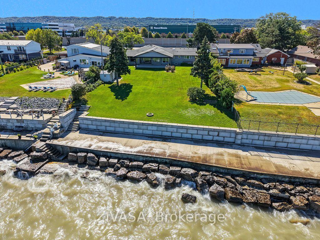 Photo 7 of 1065 North Service Road, Hamilton, Stoney Creek — HOMEH
