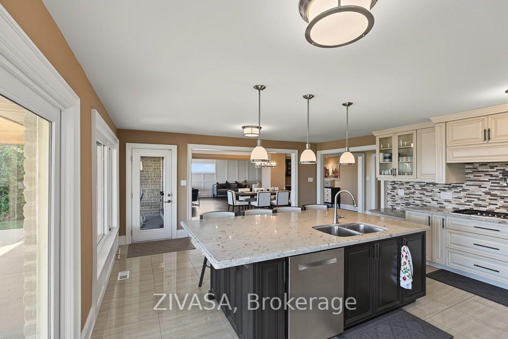Photo 20 of 1065 North Service Road, Hamilton, Stoney Creek — HOMEH