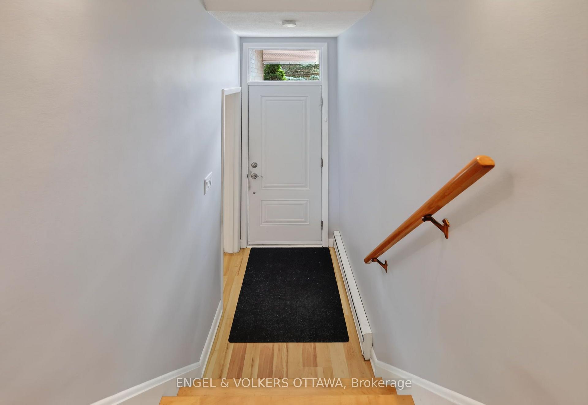 Photo 2 of 1228 Henry Farm Drive, Ottawa, Copeland Park — HOMEH