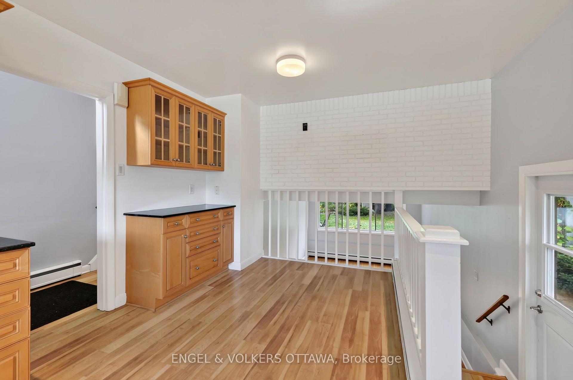 Photo 6 of 1228 Henry Farm Drive, Ottawa, Copeland Park — HOMEH
