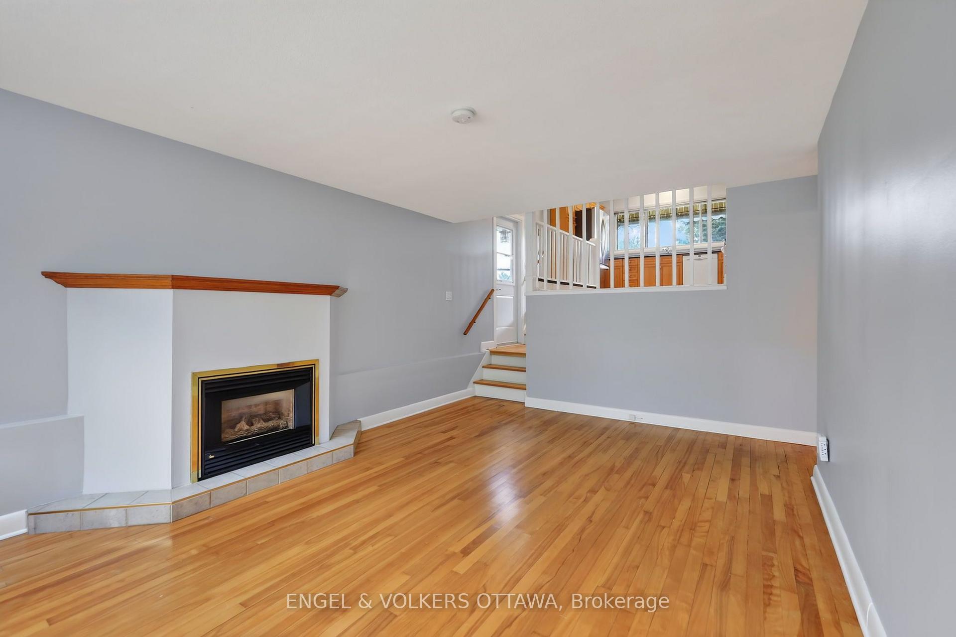 Photo 12 of 1228 Henry Farm Drive, Ottawa, Copeland Park — HOMEH