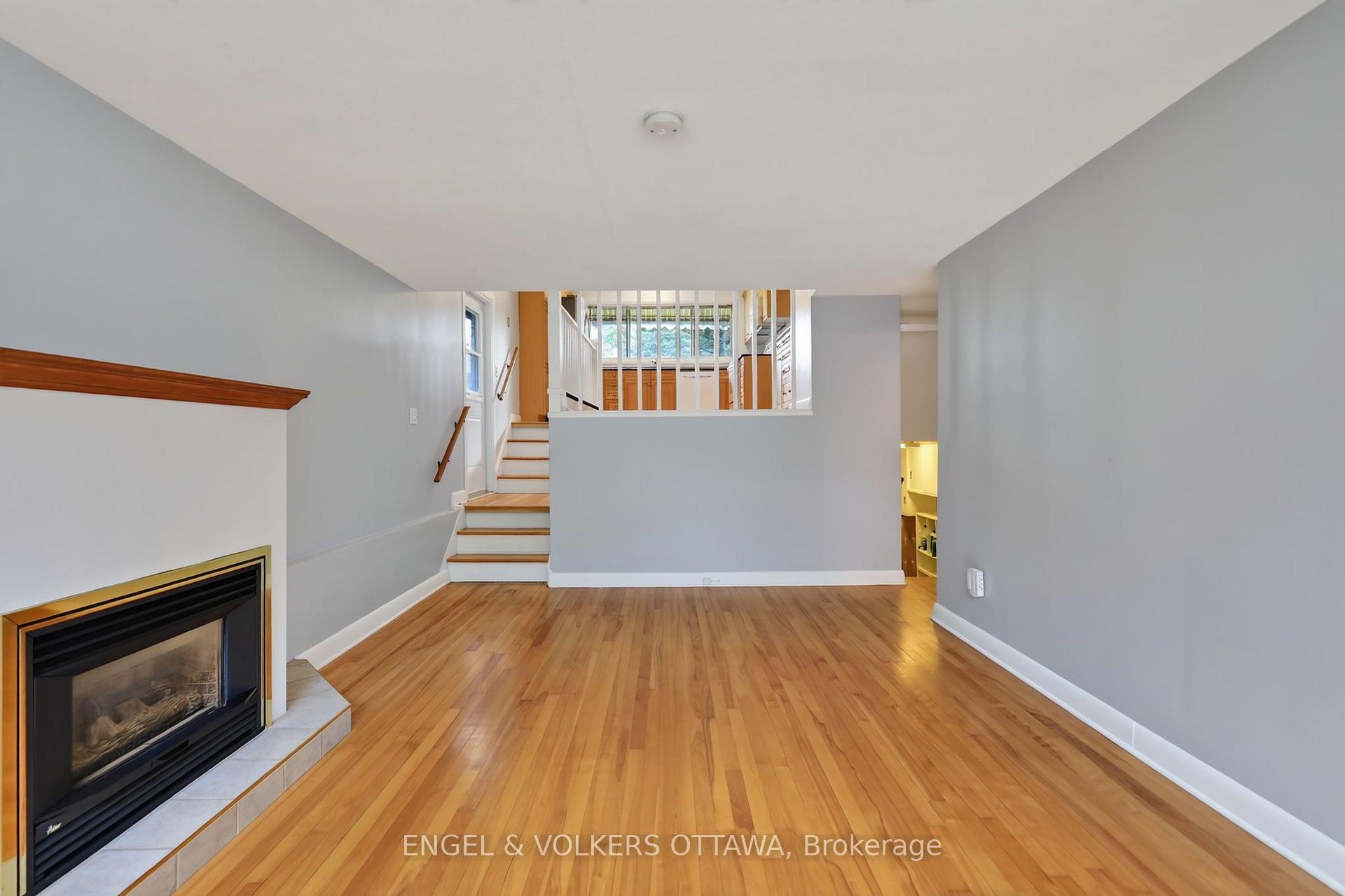 Photo 13 of 1228 Henry Farm Drive, Ottawa, Copeland Park — HOMEH