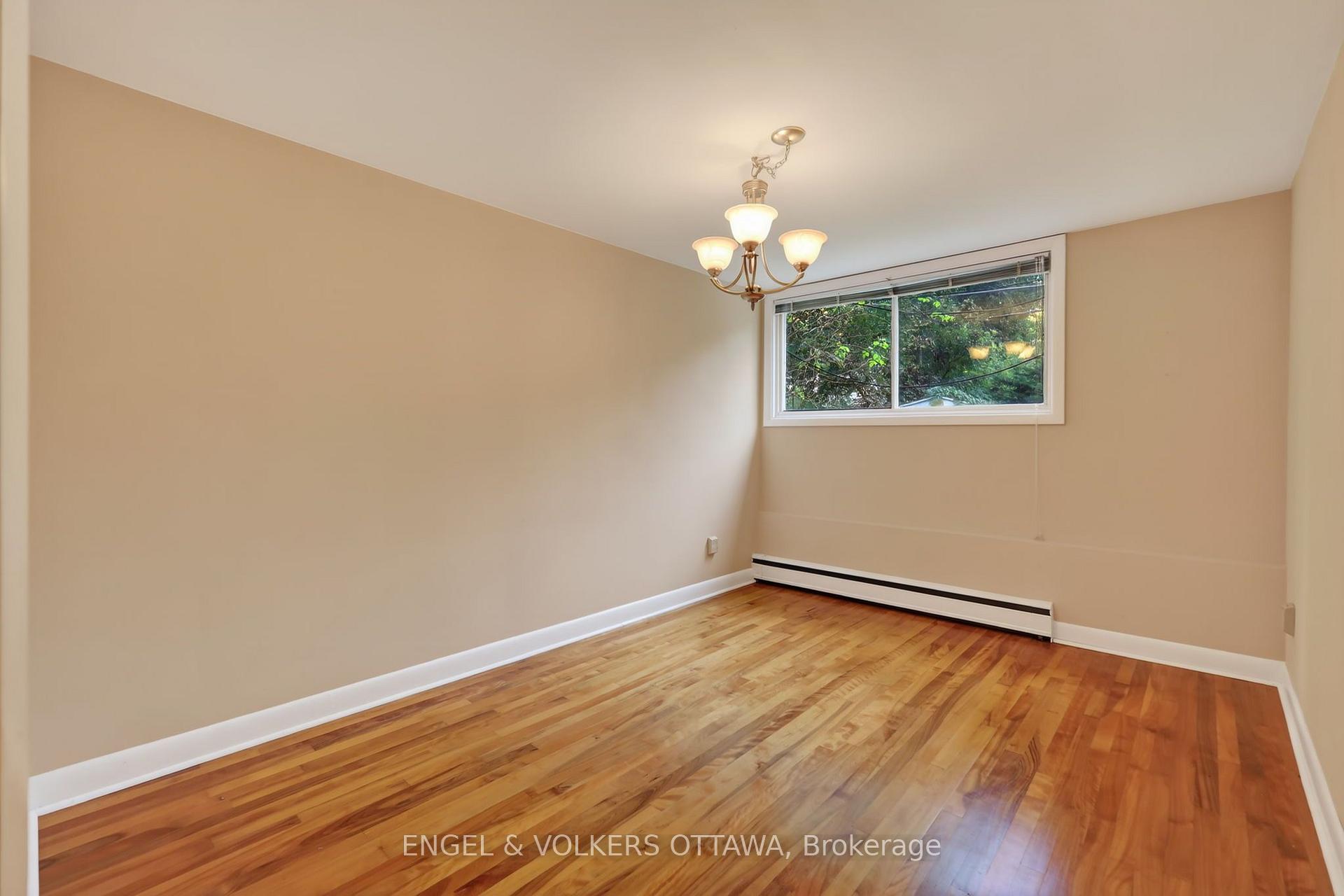 Photo 16 of 1228 Henry Farm Drive, Ottawa, Copeland Park — HOMEH