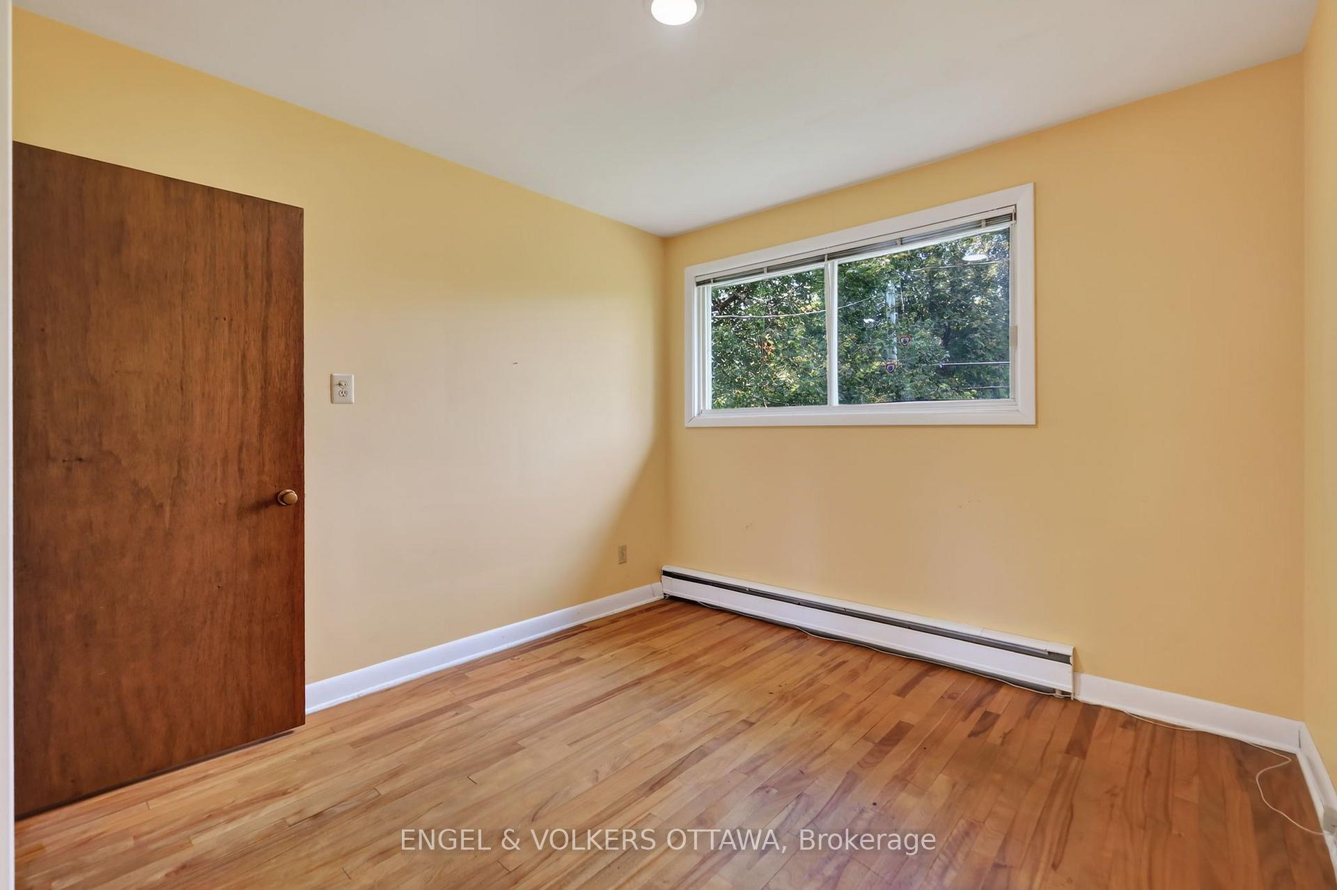 Photo 18 of 1228 Henry Farm Drive, Ottawa, Copeland Park — HOMEH