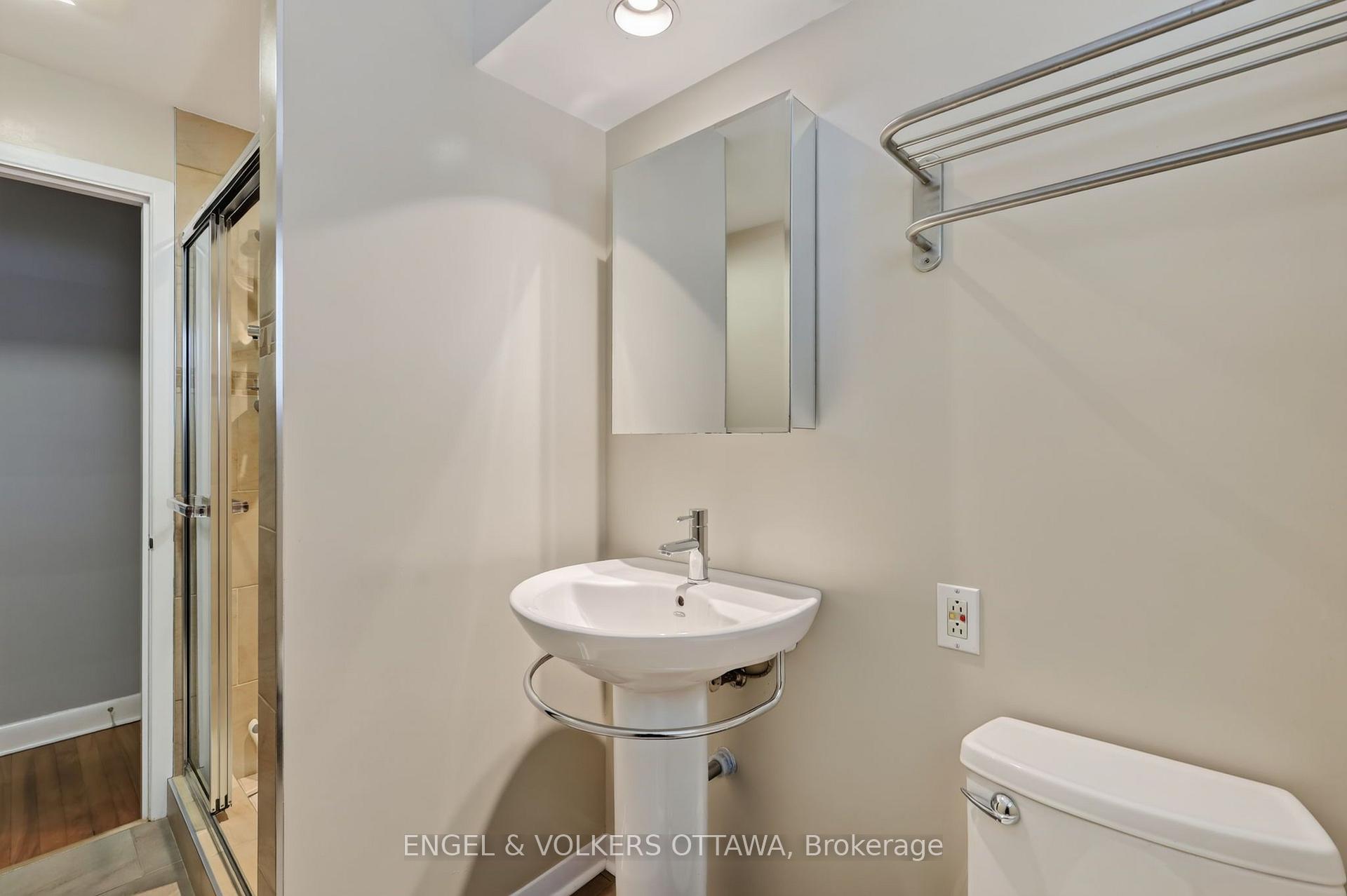 Photo 28 of 1228 Henry Farm Drive, Ottawa, Copeland Park — HOMEH