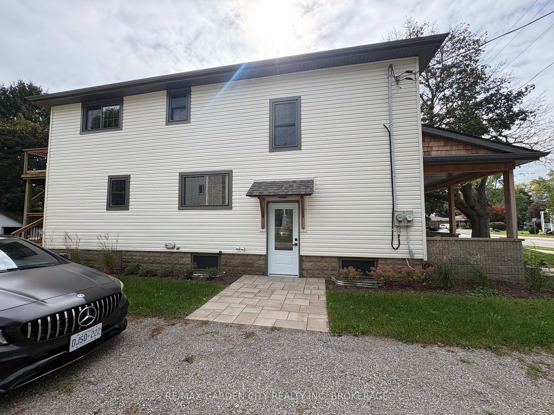 Photo 2 of Unit 1, 1105 Haist Street, Pelham, Fonthill — HOMEH