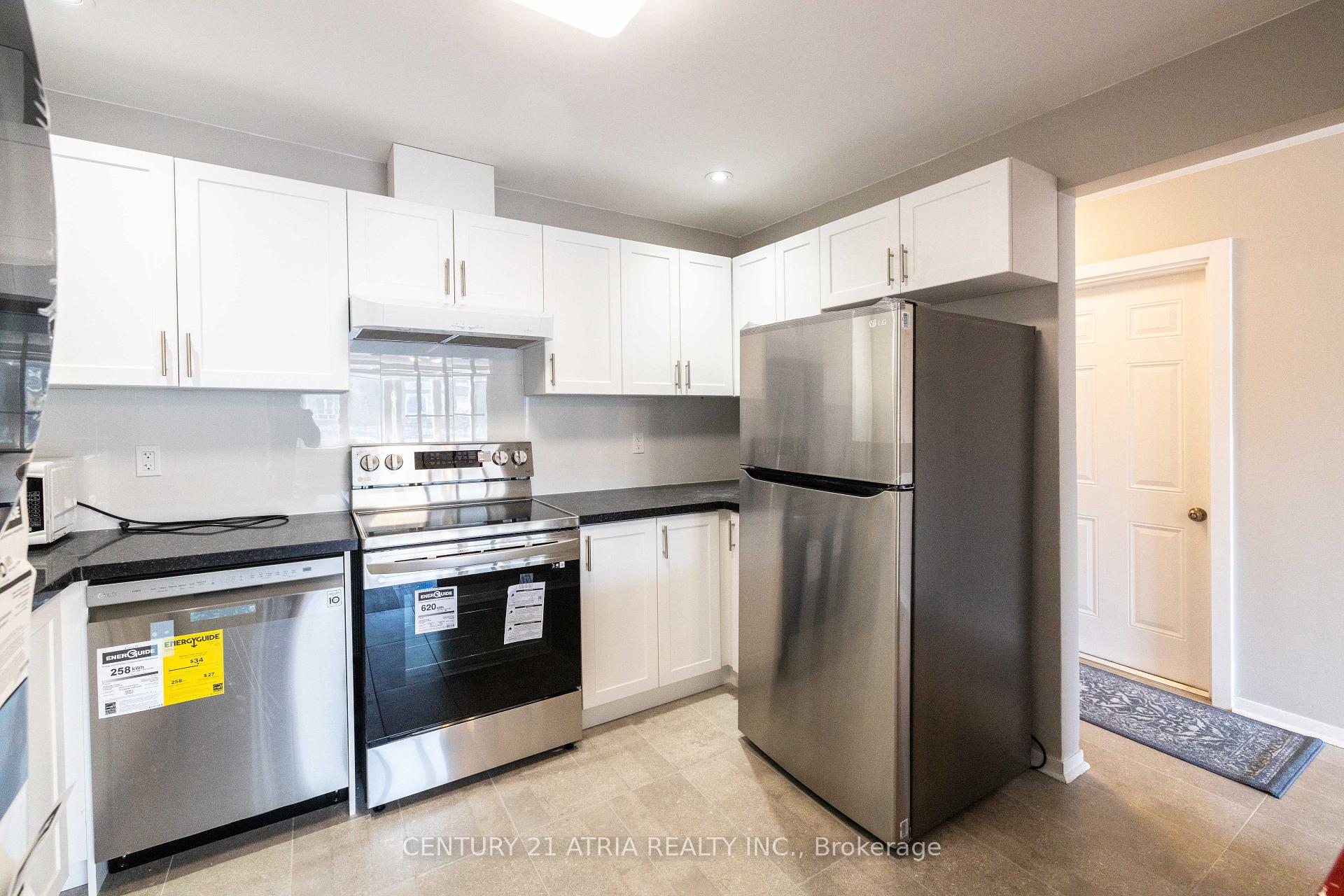 Photo 7 of 348A Donlands Avenue, Toronto, East York — HOMEH