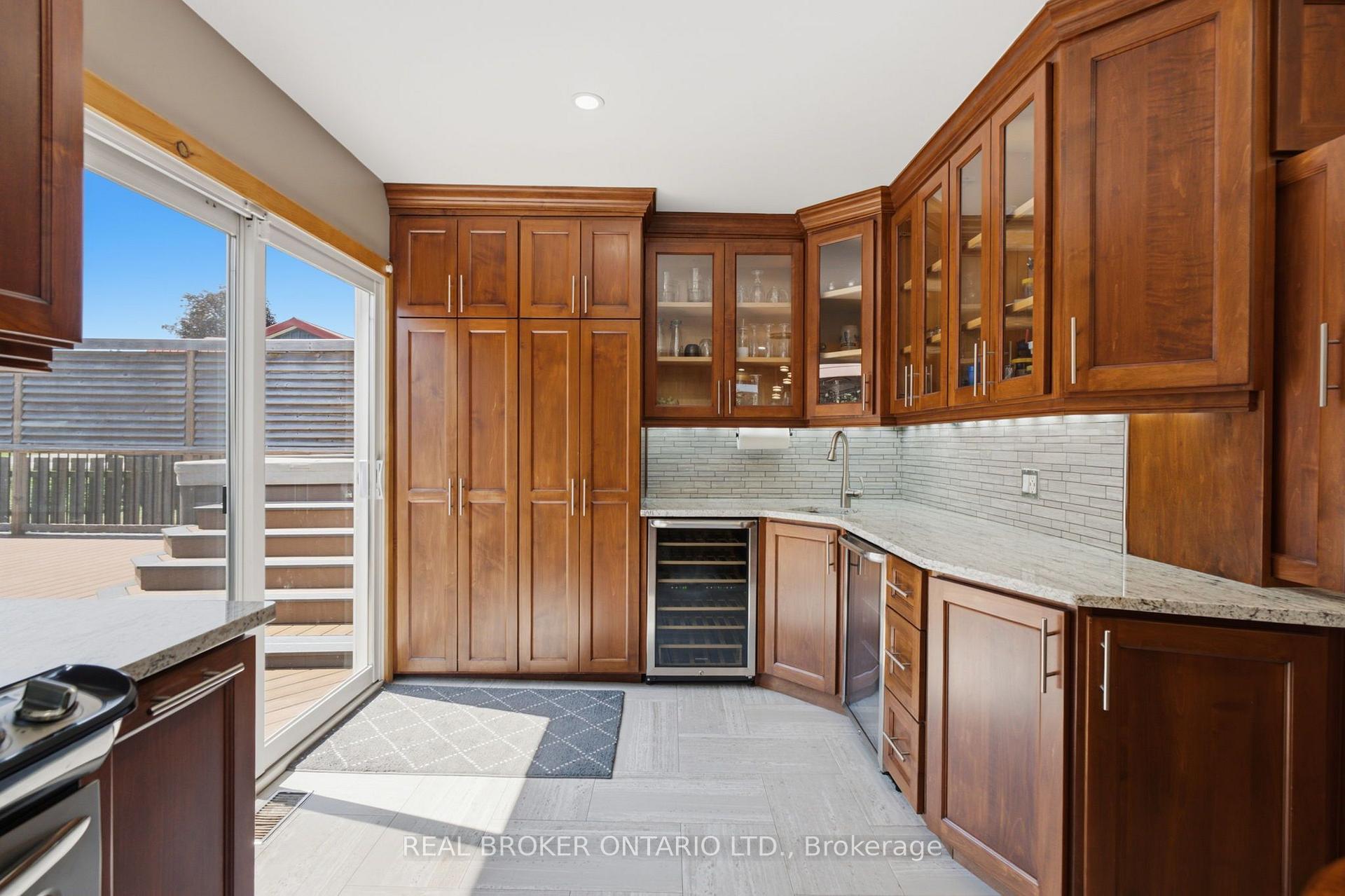 Photo 7 of 11 Perry Street, Kawartha Lakes, Oakwood — HOMEH