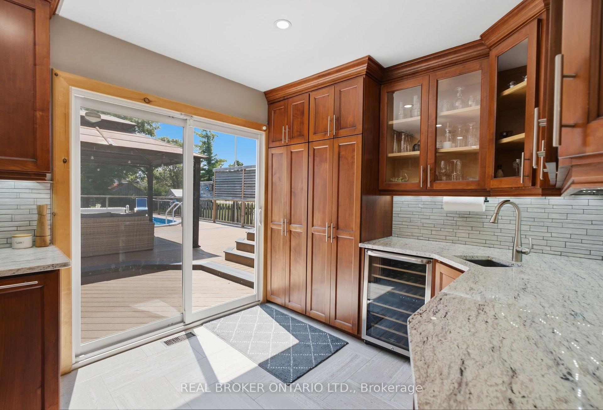 Photo 8 of 11 Perry Street, Kawartha Lakes, Oakwood — HOMEH