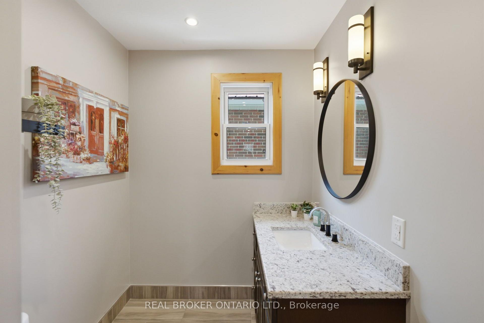 Photo 19 of 11 Perry Street, Kawartha Lakes, Oakwood — HOMEH