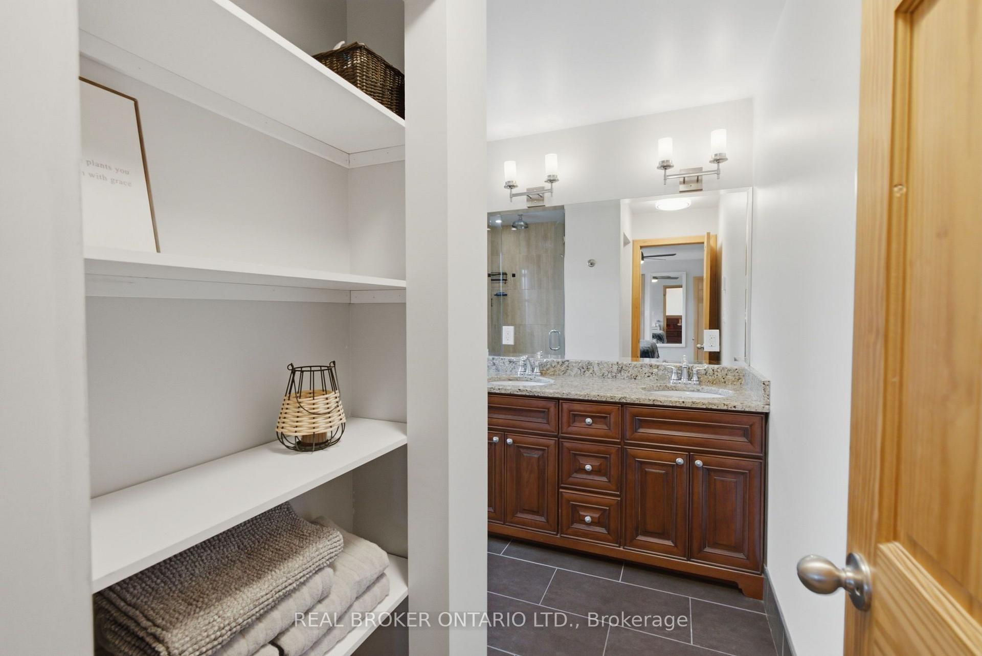 Photo 23 of 11 Perry Street, Kawartha Lakes, Oakwood — HOMEH