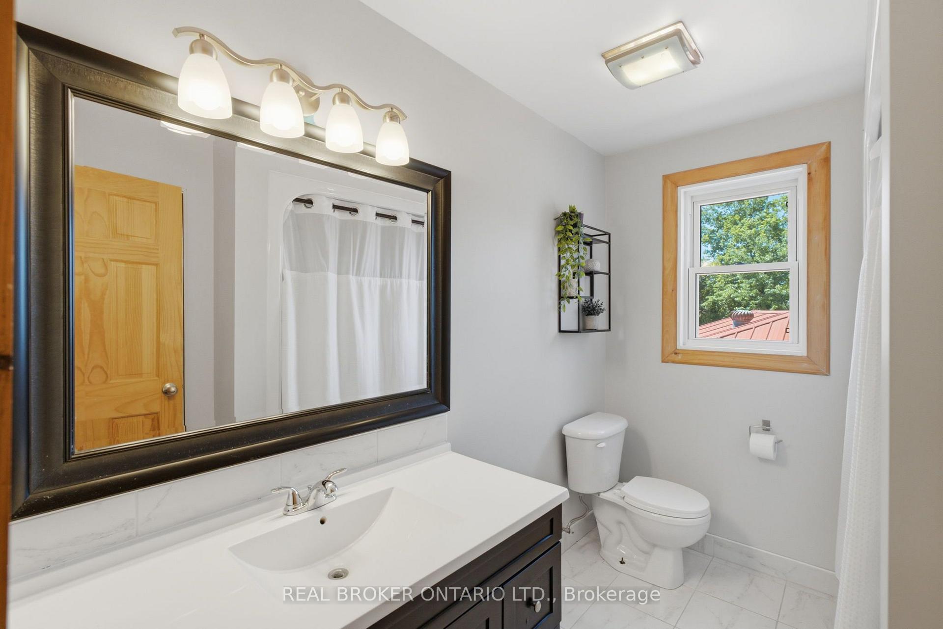 Photo 28 of 11 Perry Street, Kawartha Lakes, Oakwood — HOMEH