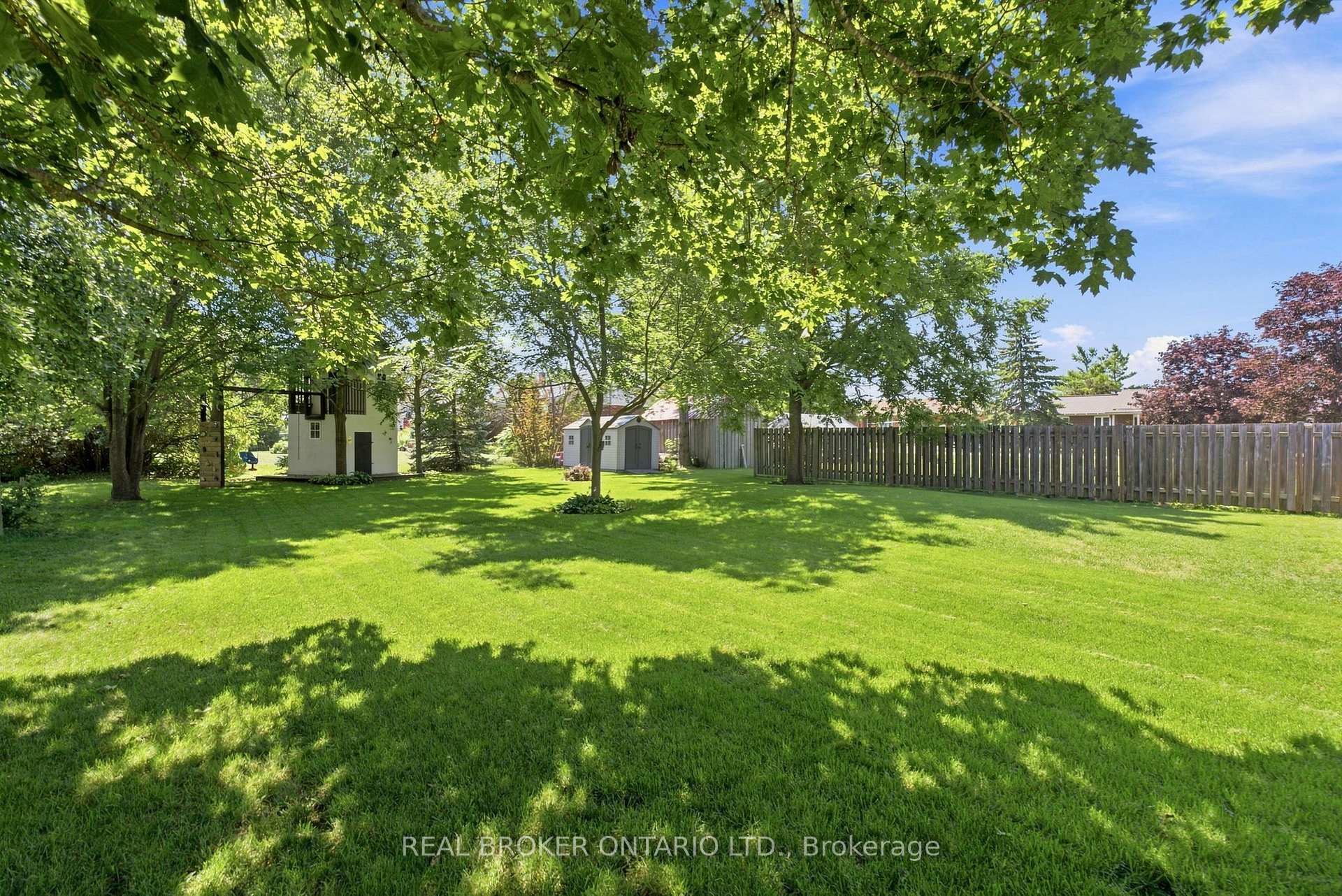 Photo 45 of 11 Perry Street, Kawartha Lakes, Oakwood — HOMEH