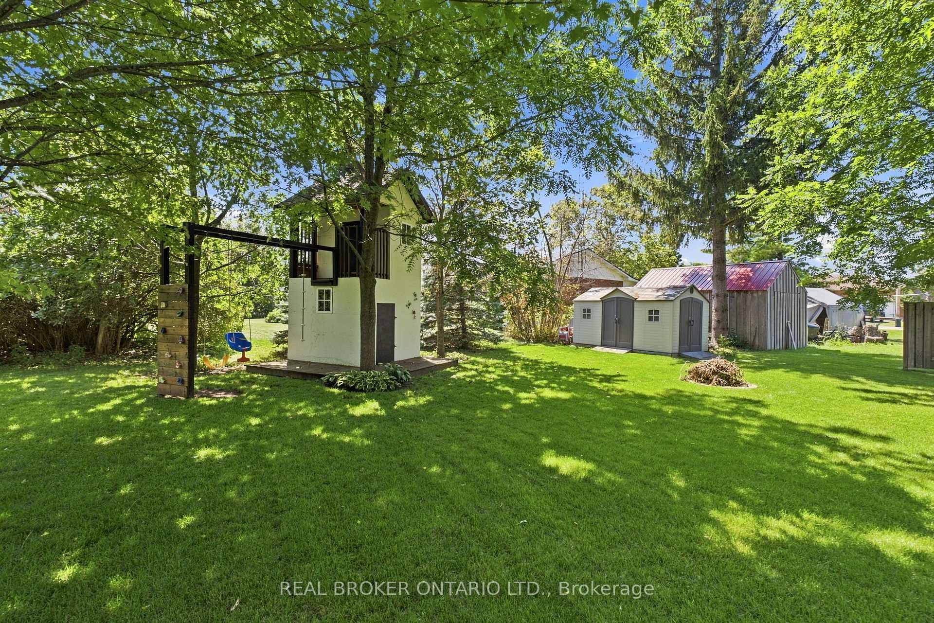 Photo 46 of 11 Perry Street, Kawartha Lakes, Oakwood — HOMEH