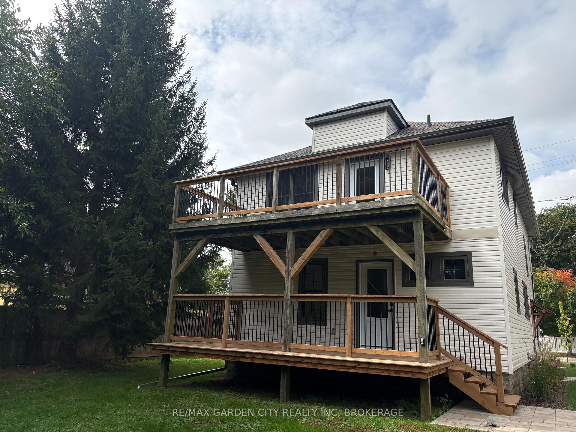 Photo 3 of Unit 2, 1105 Haist Street, Pelham, Fonthill — HOMEH