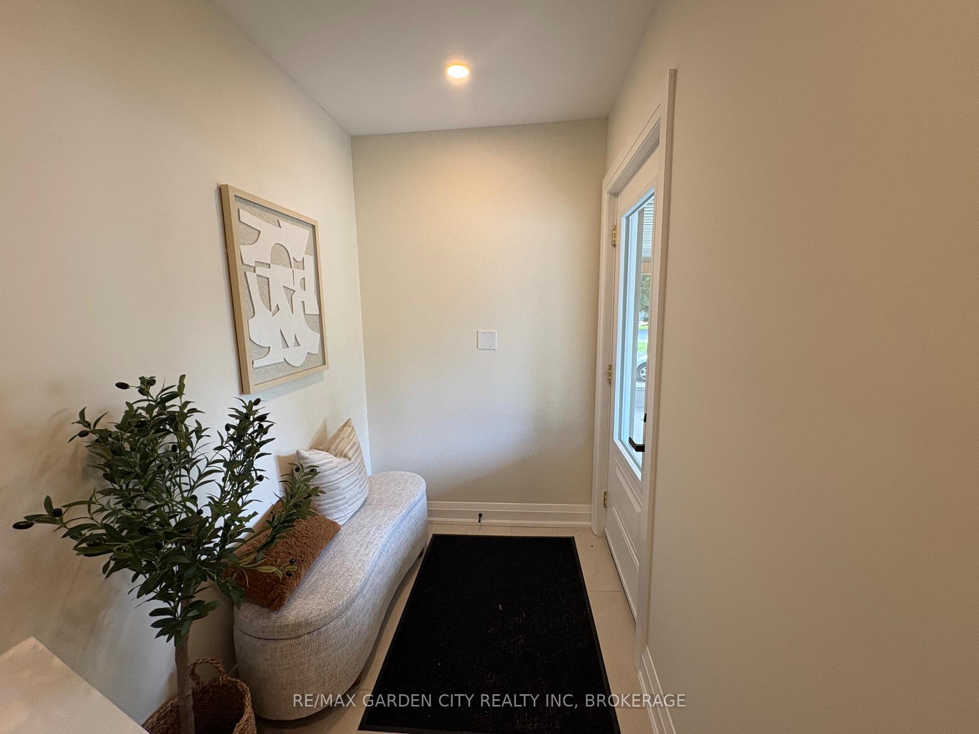 Photo 8 of Unit 2, 1105 Haist Street, Pelham, Fonthill — HOMEH