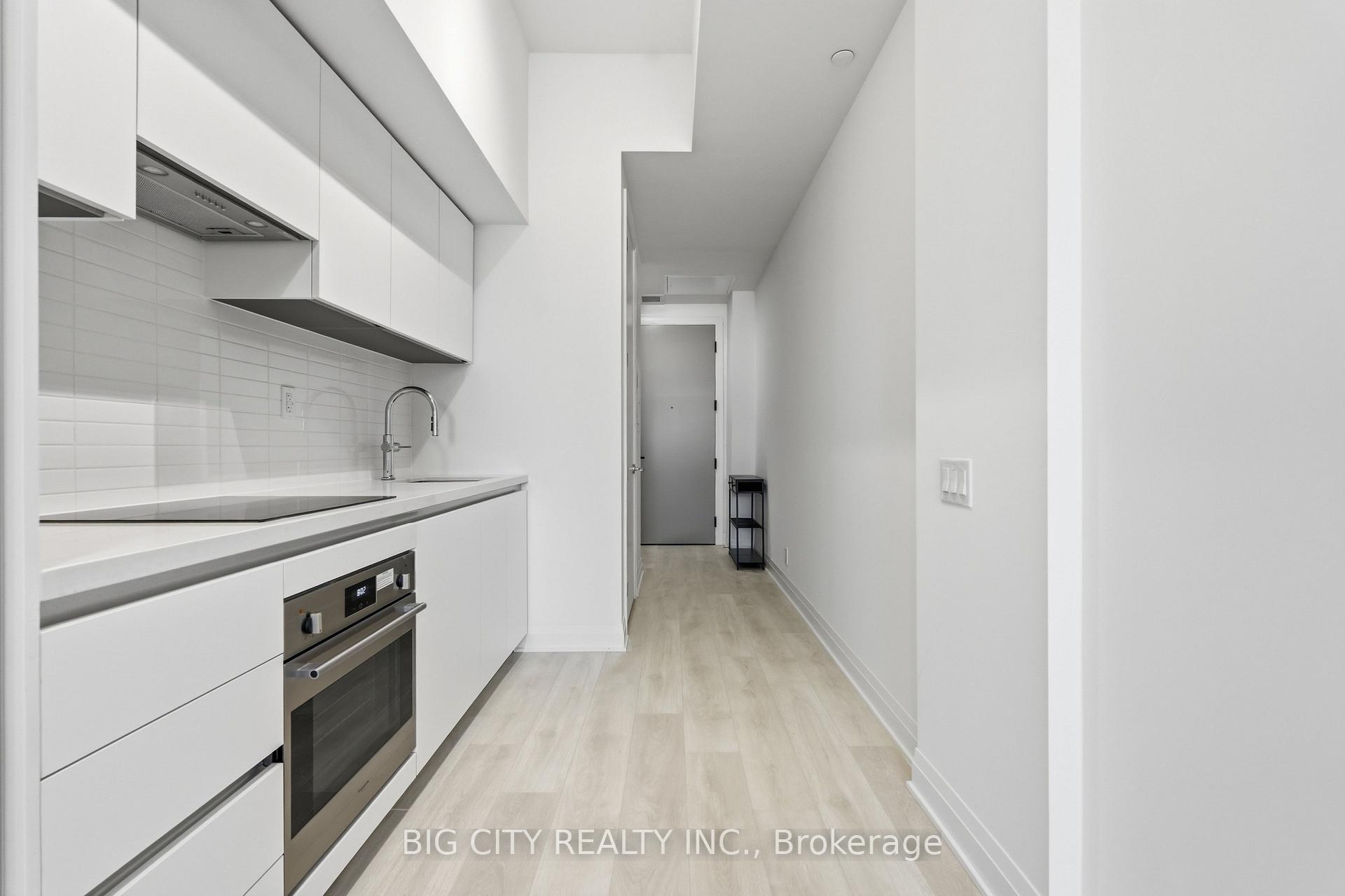 Photo 6 of Unit 212, 25 Frederick Todd Way, Toronto, Thorncliffe Park — HOMEH