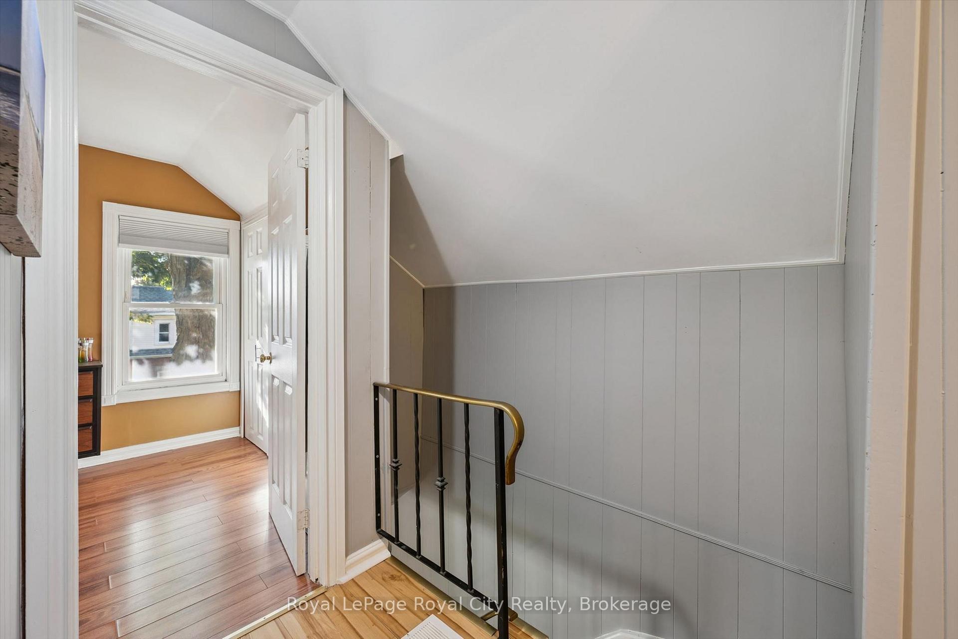 Photo 17 of 180 Edinburgh Road N, Guelph, Junction/Onward Willow — HOMEH