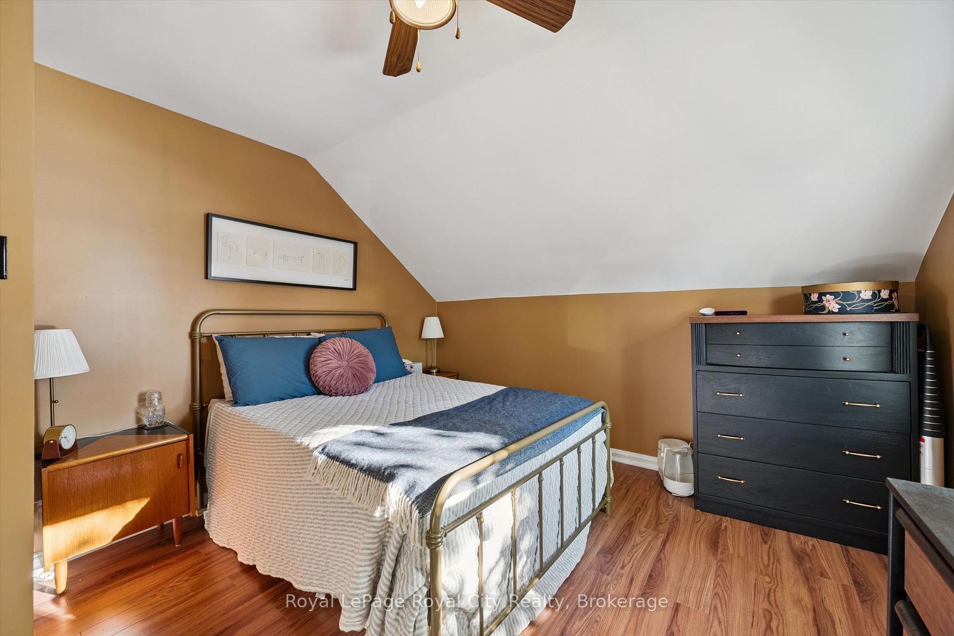 Photo 20 of 180 Edinburgh Road N, Guelph, Junction/Onward Willow — HOMEH