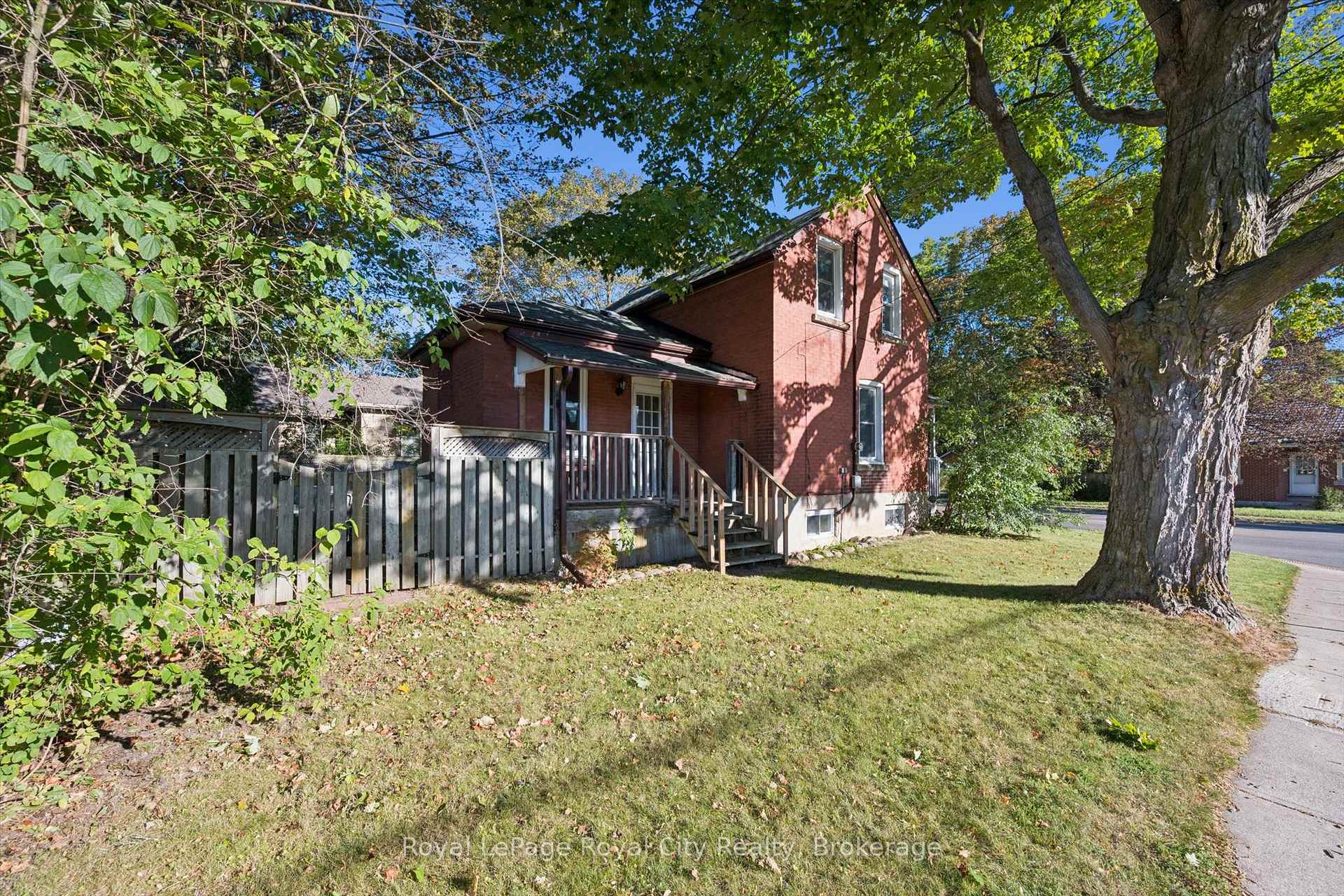Photo 38 of 180 Edinburgh Road N, Guelph, Junction/Onward Willow — HOMEH