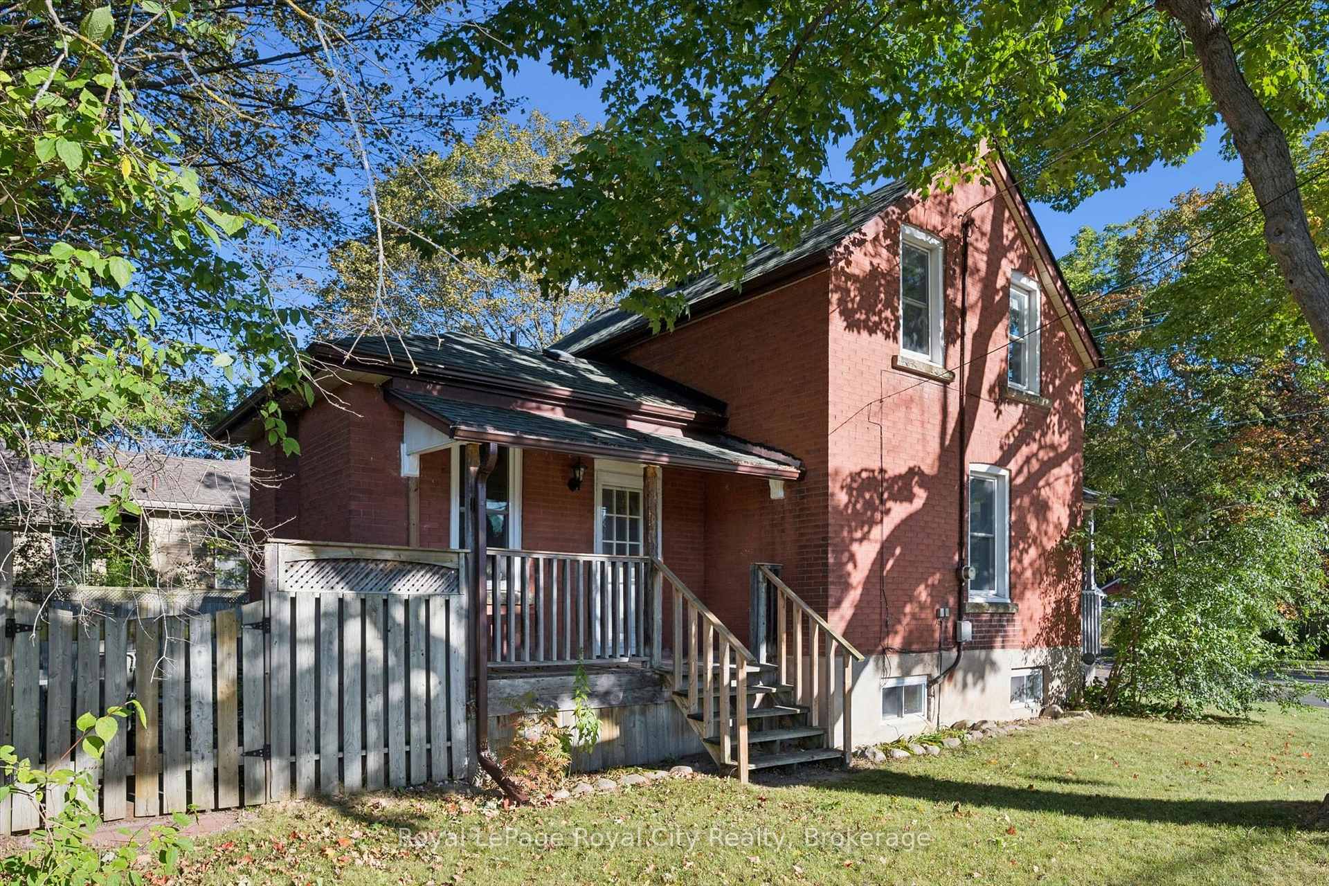 Photo 39 of 180 Edinburgh Road N, Guelph, Junction/Onward Willow — HOMEH