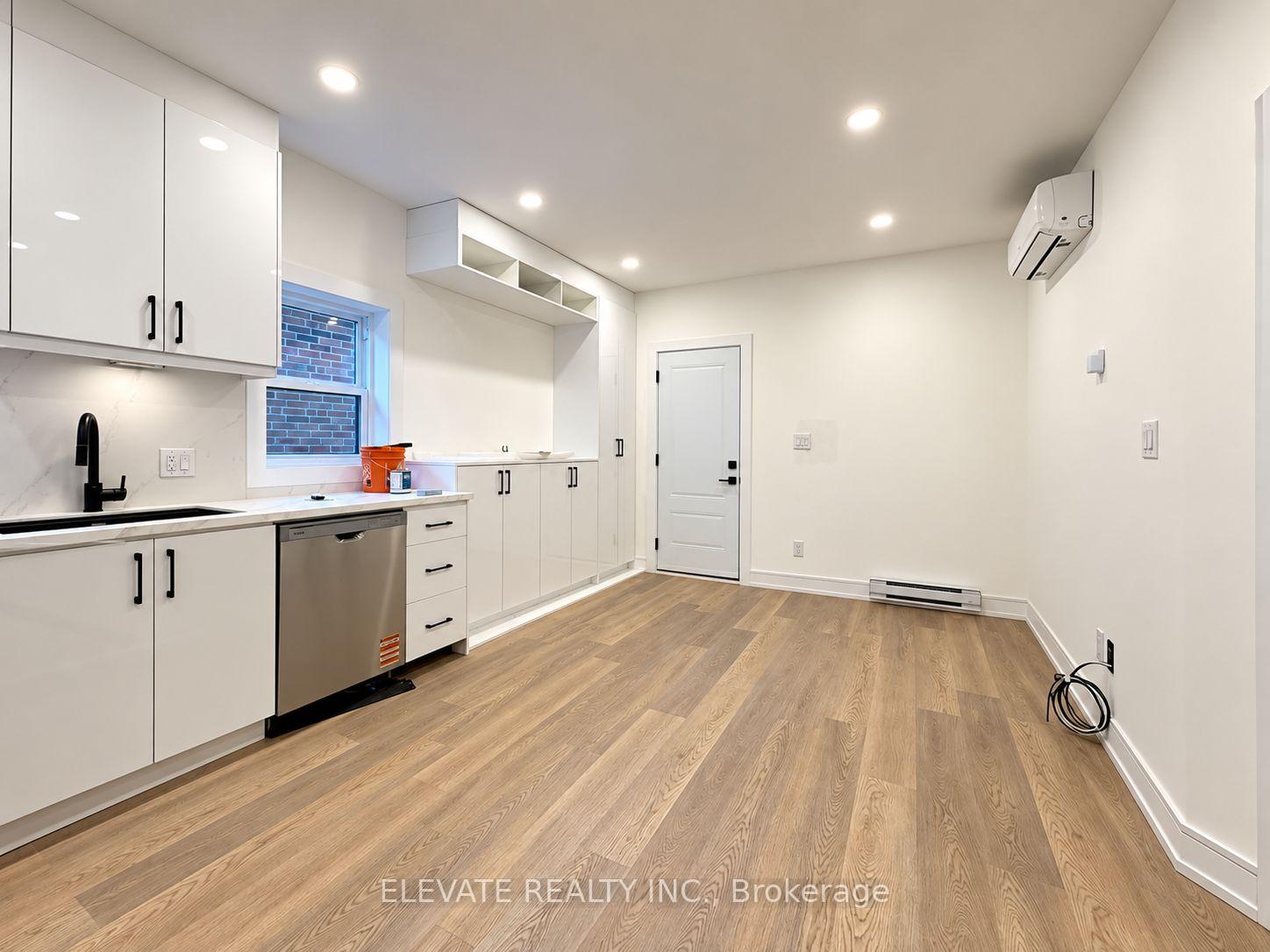 Photo 3 of Unit 3, 76 Burnaby Boulevard, Toronto, Lawrence Park South — HOMEH