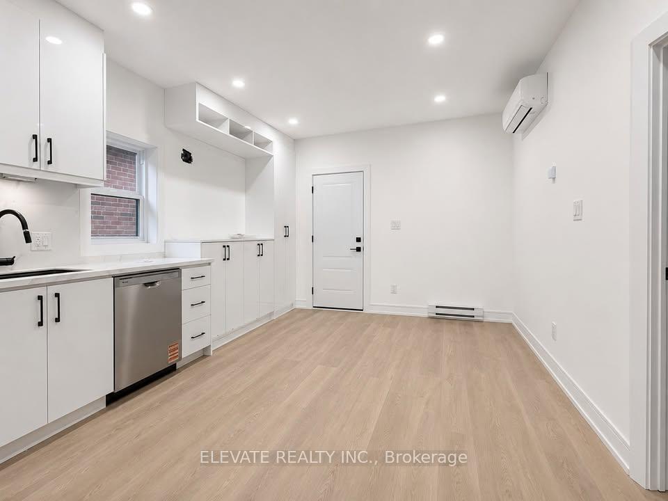Photo 6 of Unit 3, 76 Burnaby Boulevard, Toronto, Lawrence Park South — HOMEH