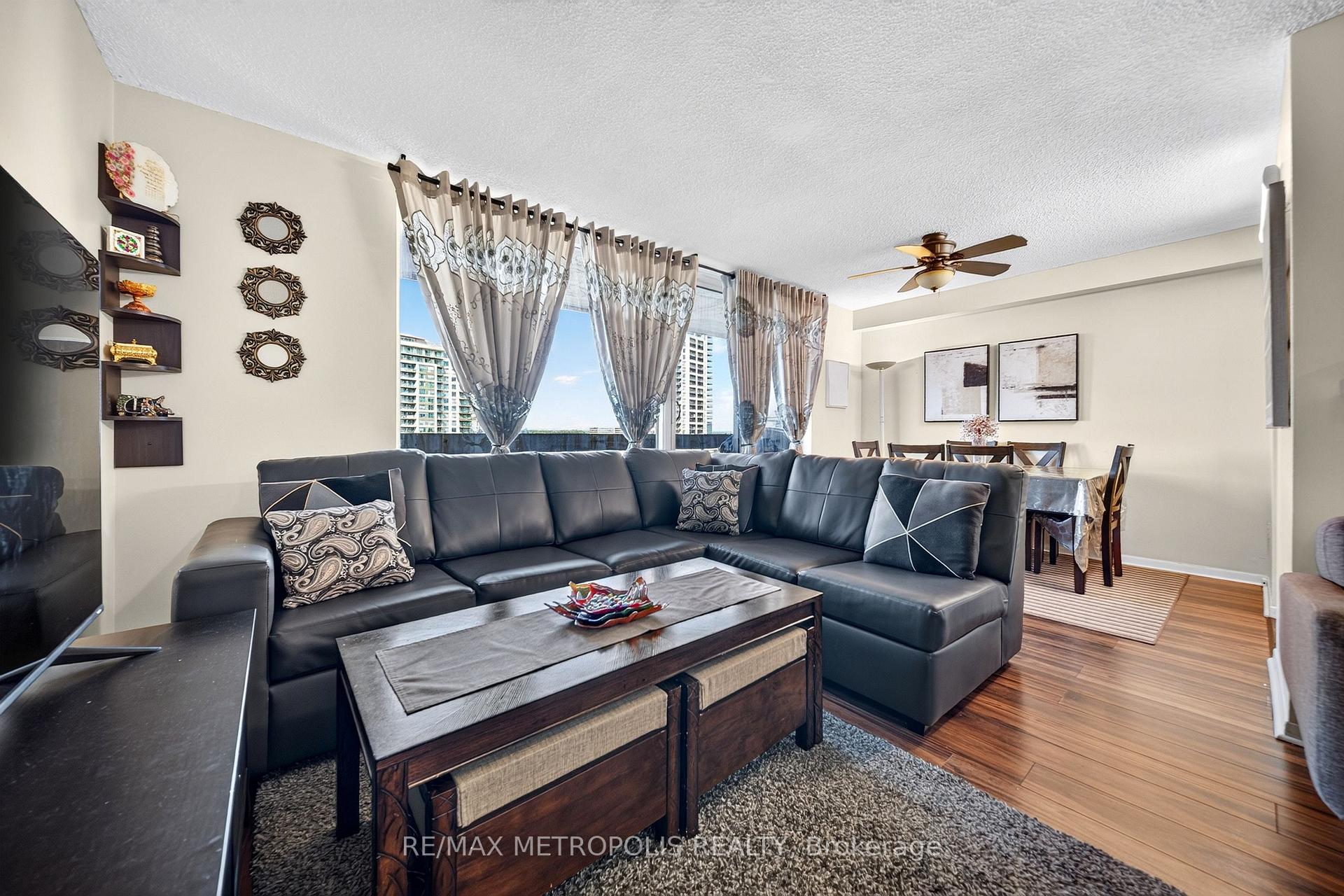 Photo 9 of Unit 801, 1210 Radom Street, Pickering, Bay Ridges — HOMEH