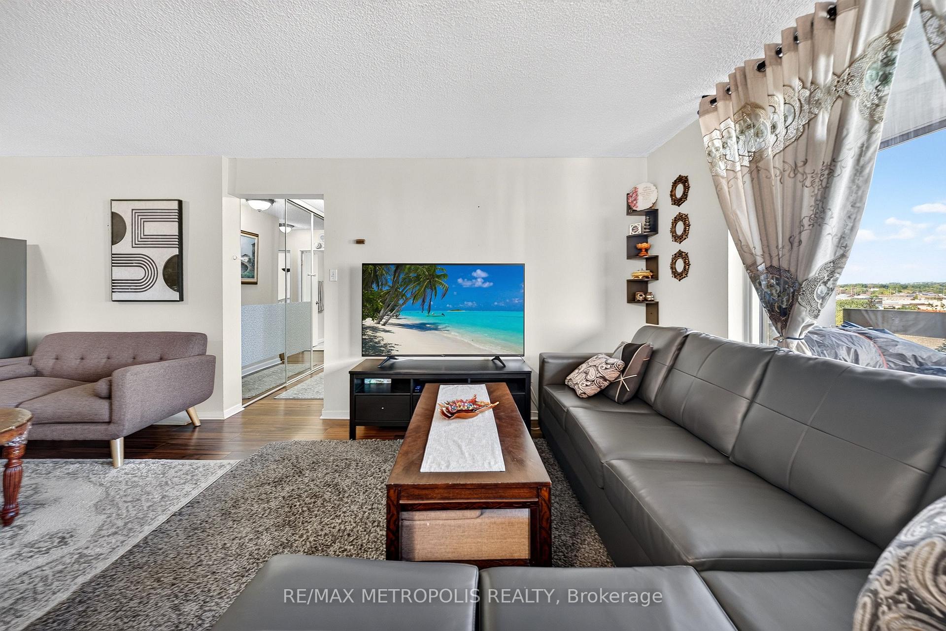 Photo 14 of Unit 801, 1210 Radom Street, Pickering, Bay Ridges — HOMEH