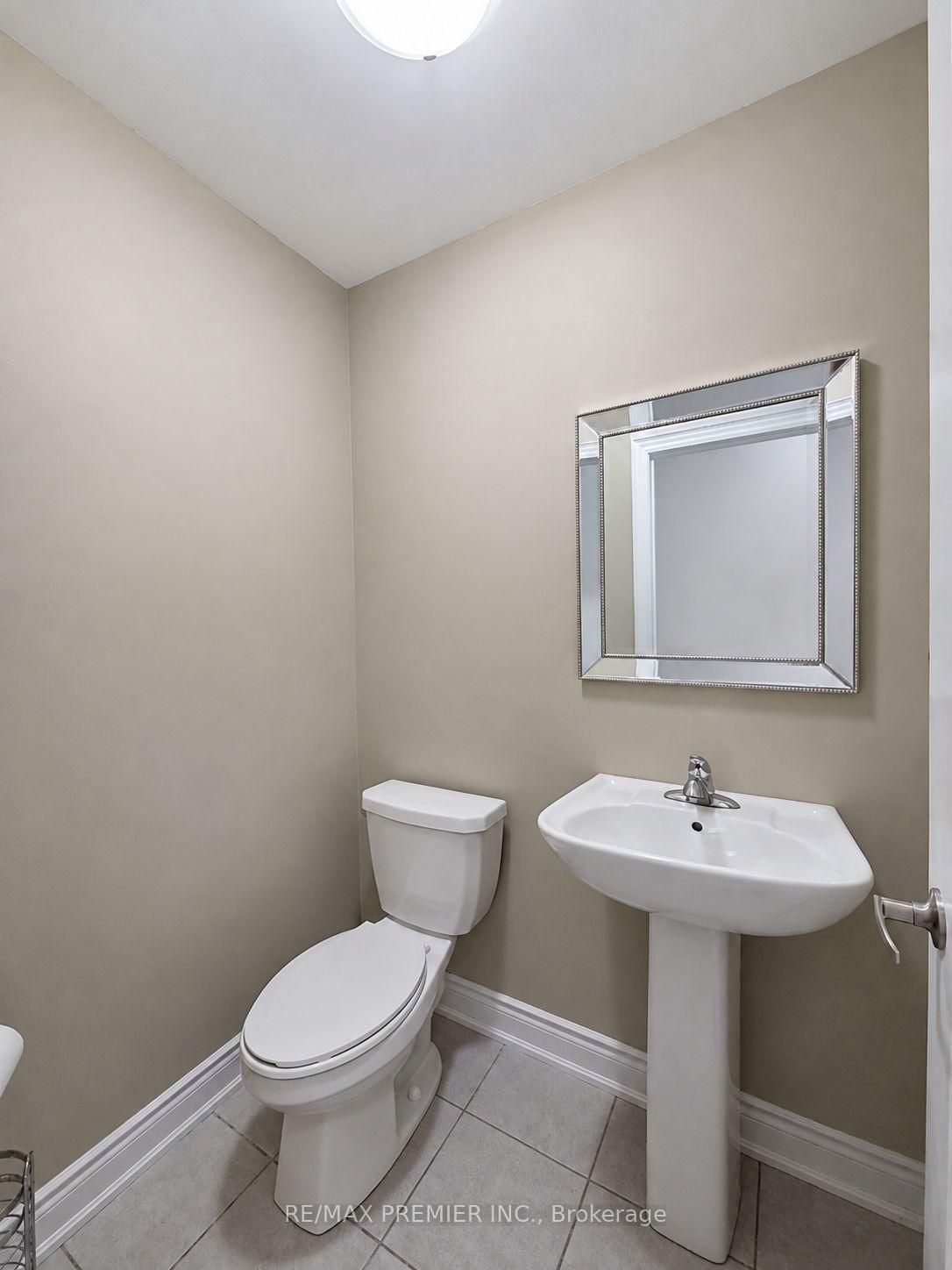 Photo 15 of 34 Arnold Crescent, New Tecumseth, Alliston — HOMEH