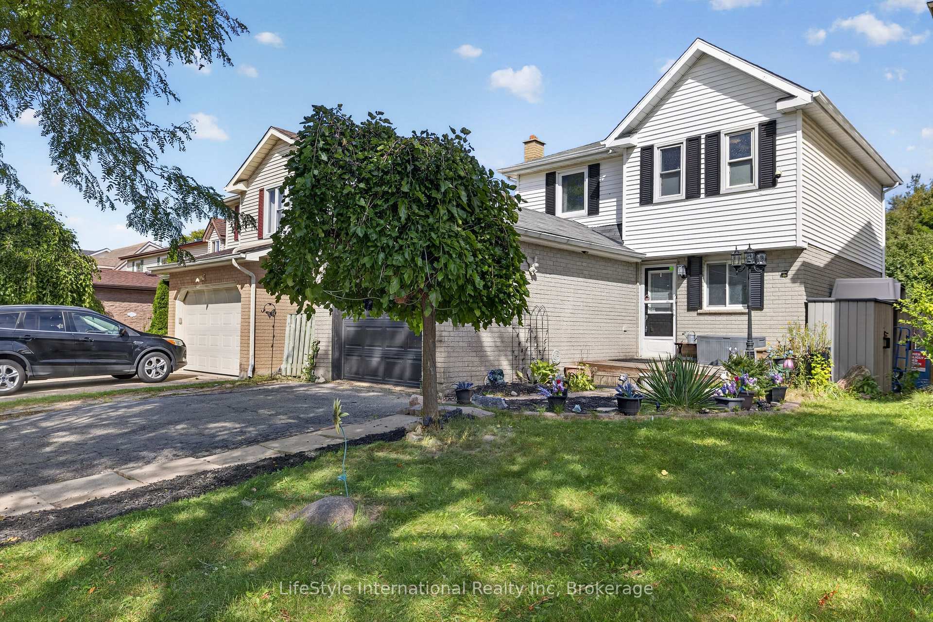 Photo 42 of 18 Camrose Court, Kitchener, Victoria Hills — HOMEH