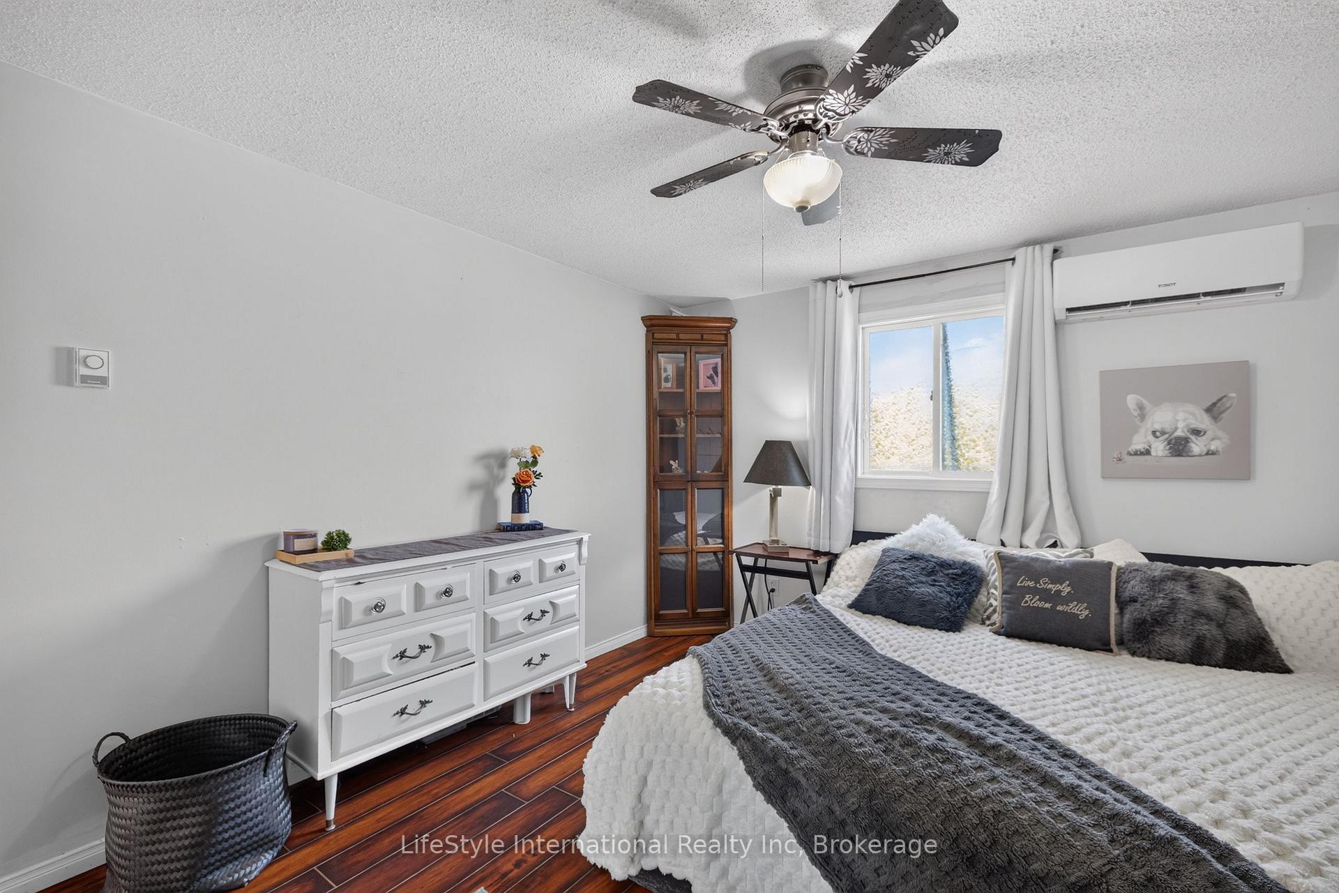 Photo 18 of 18 Camrose Court, Kitchener, Victoria Hills — HOMEH