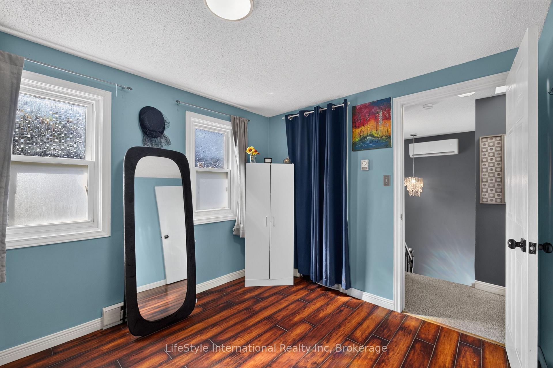 Photo 22 of 18 Camrose Court, Kitchener, Victoria Hills — HOMEH