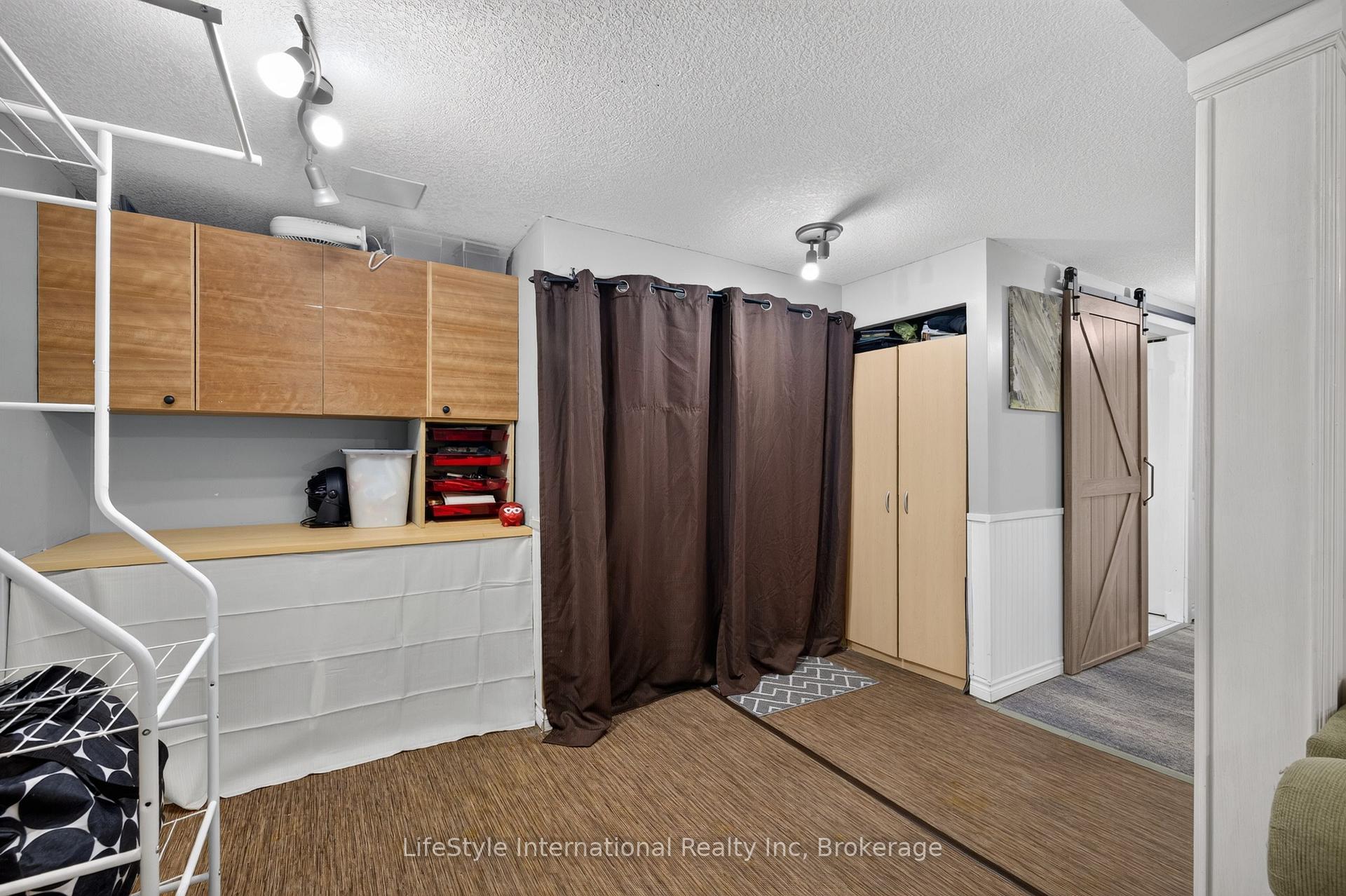 Photo 28 of 18 Camrose Court, Kitchener, Victoria Hills — HOMEH