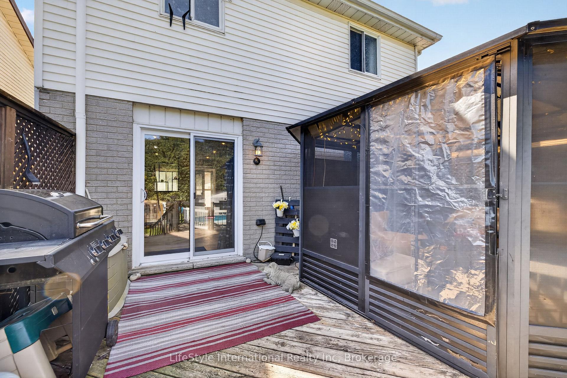 Photo 29 of 18 Camrose Court, Kitchener, Victoria Hills — HOMEH