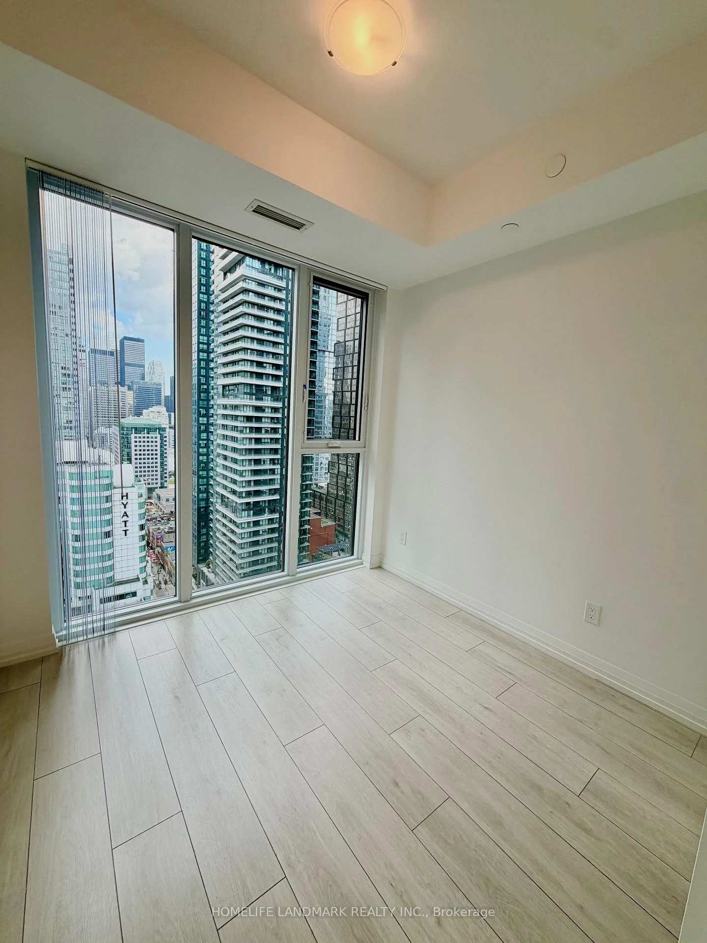 Photo 6 of Unit 2706, 400 King Street W, Toronto, Waterfront Communities — HOMEH