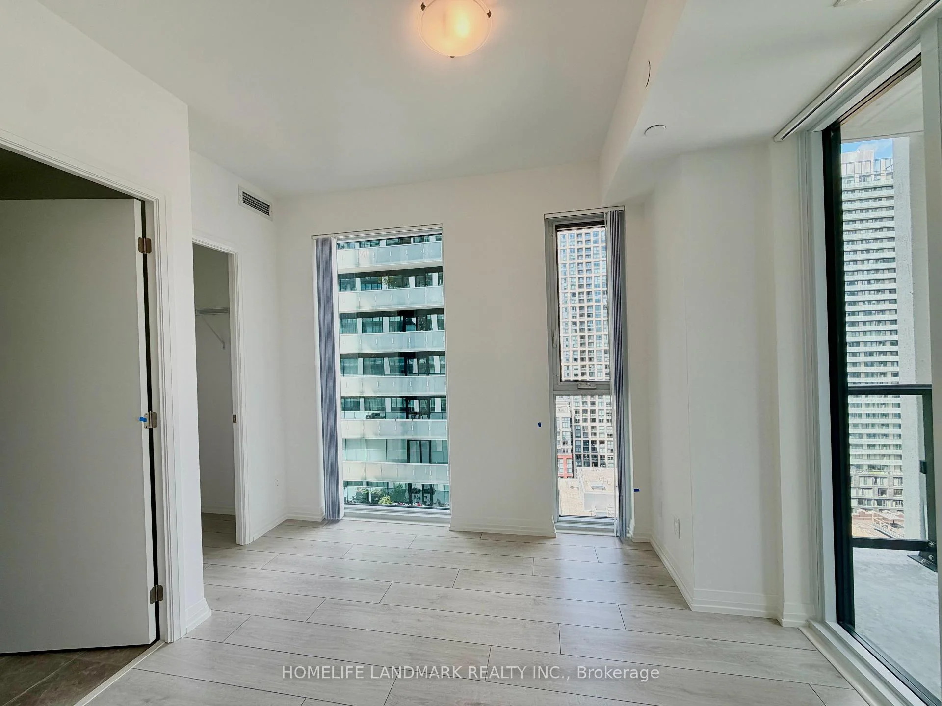Photo 27 of Unit 2706, 400 King Street W, Toronto, Waterfront Communities — HOMEH