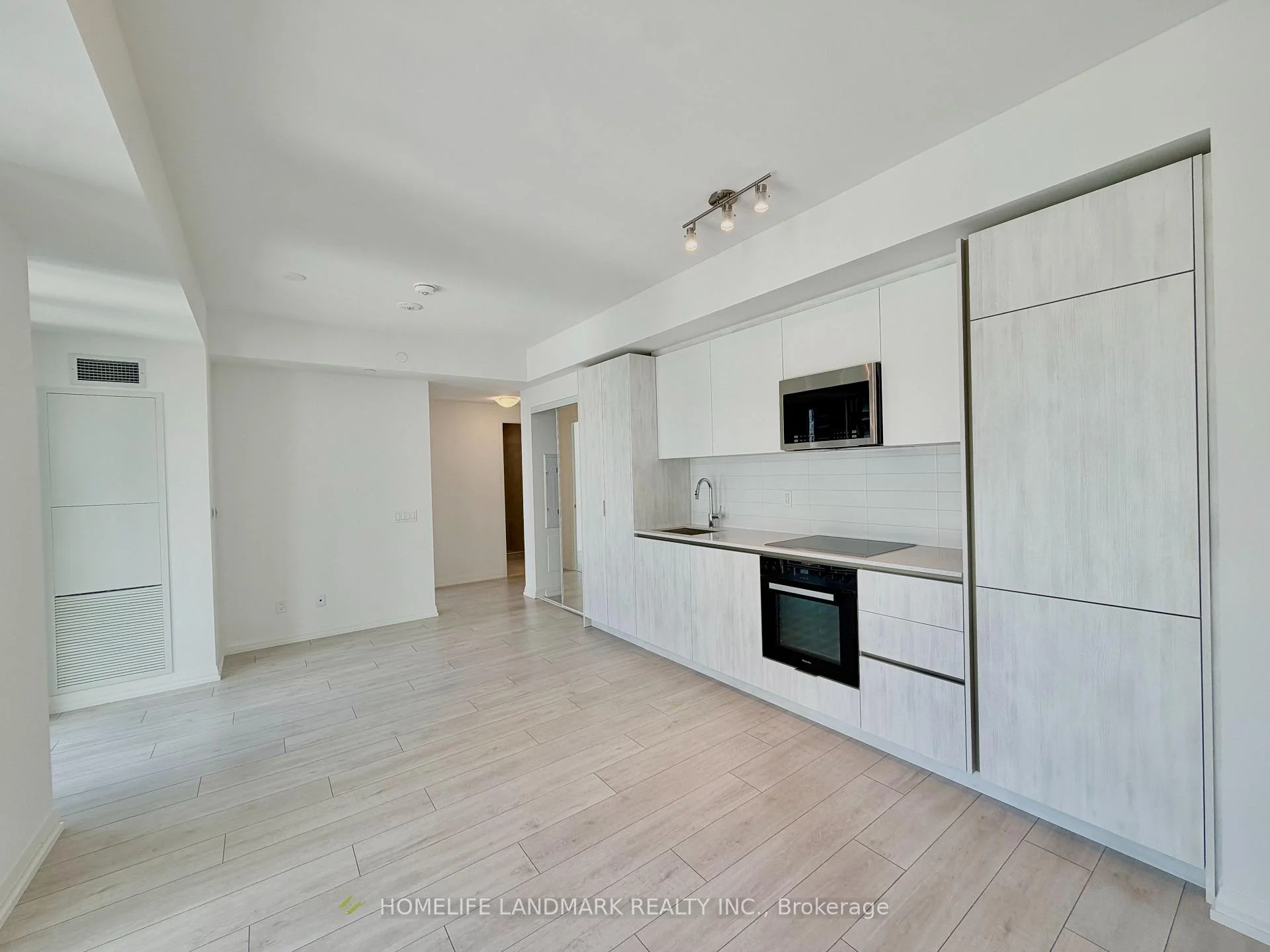 Photo 34 of Unit 2706, 400 King Street W, Toronto, Waterfront Communities — HOMEH