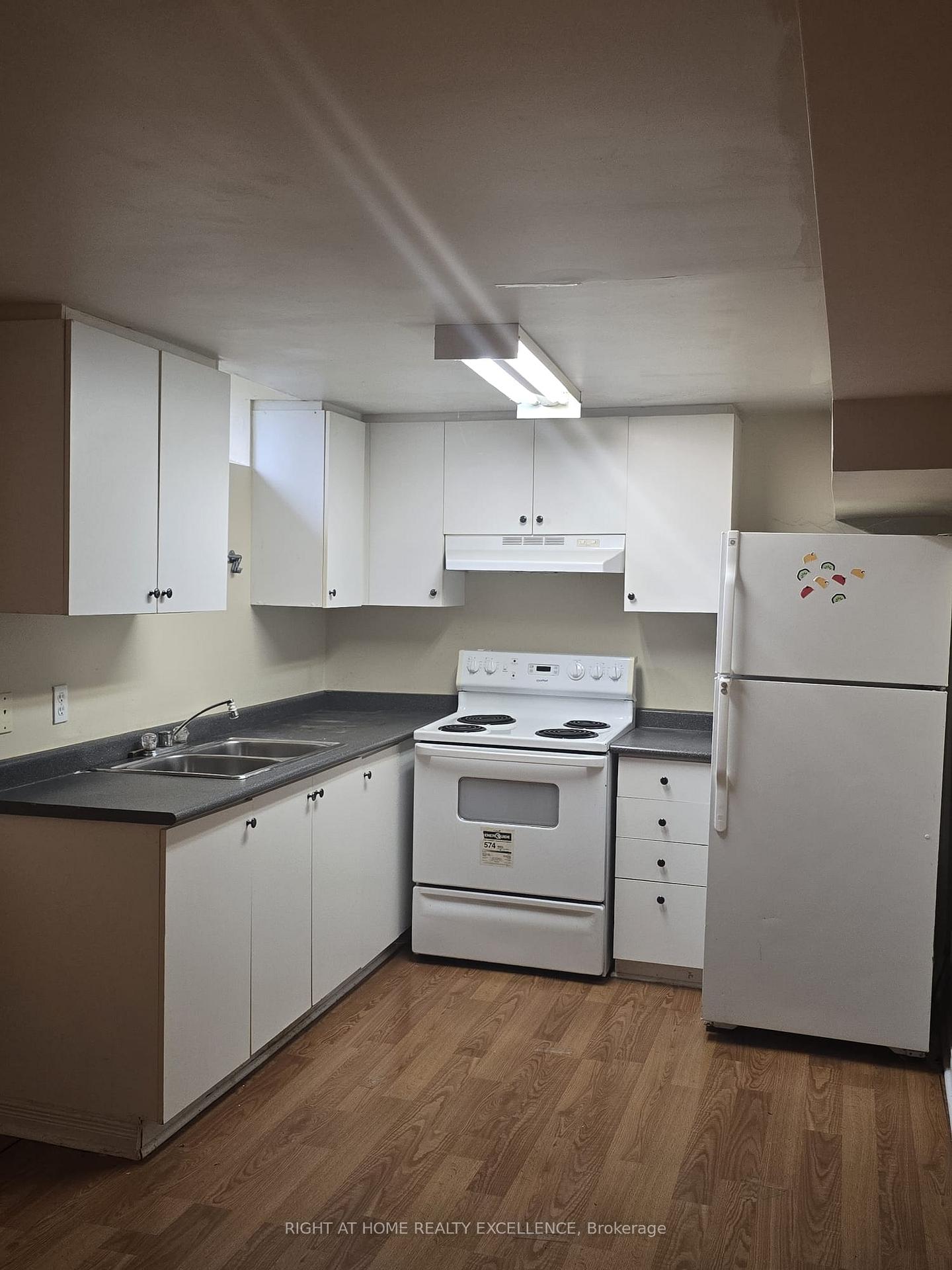 Photo of Unit Basement, 11 Charlton Avenue