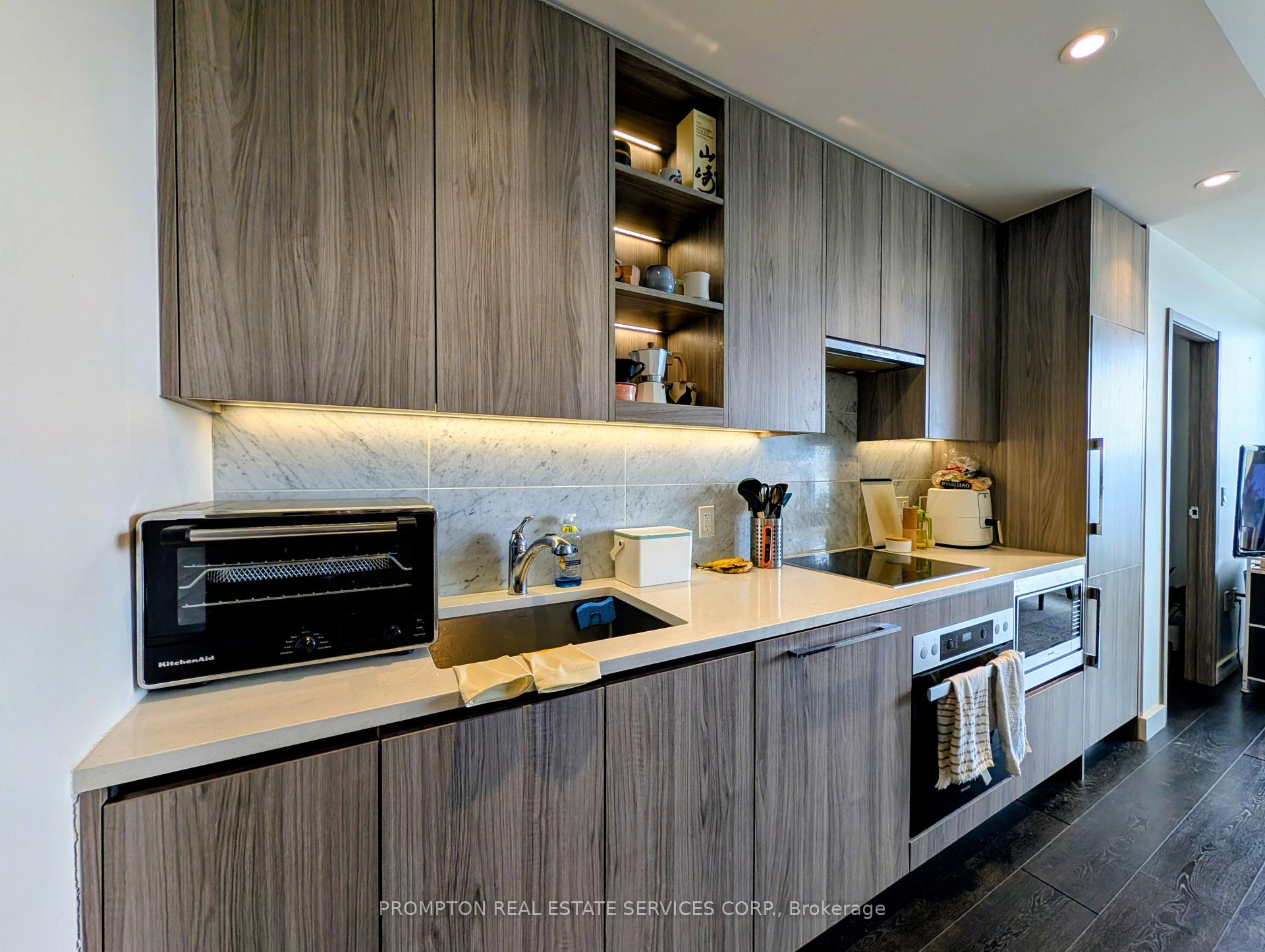 Photo 1 of Unit 1503, 85 Mcmahon Drive, North York, Bayview Village — HOMEH