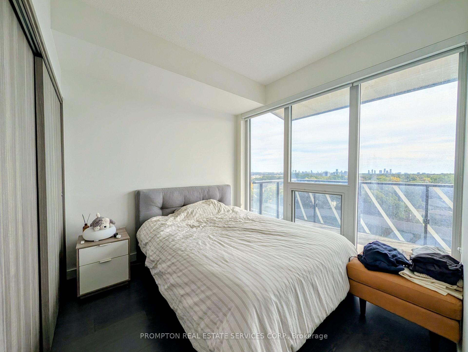 Photo 8 of Unit 1503, 85 Mcmahon Drive, North York, Bayview Village — HOMEH