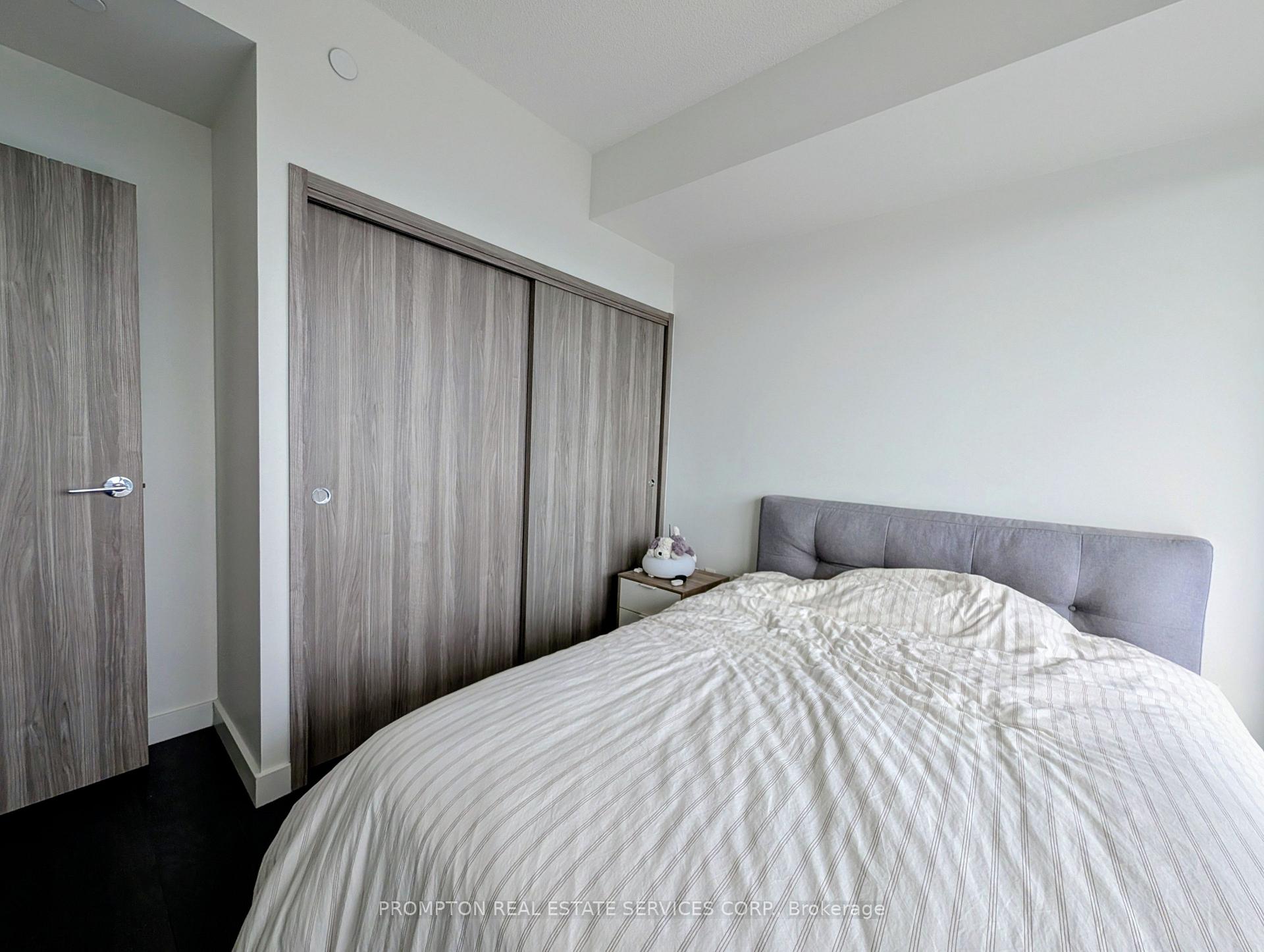 Photo 9 of Unit 1503, 85 Mcmahon Drive, North York, Bayview Village — HOMEH