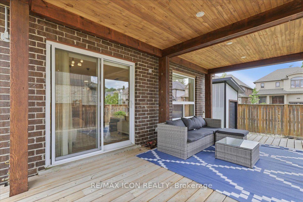 Photo 36 of 275 Falconridge Drive, Waterloo, University Downs — HOMEH