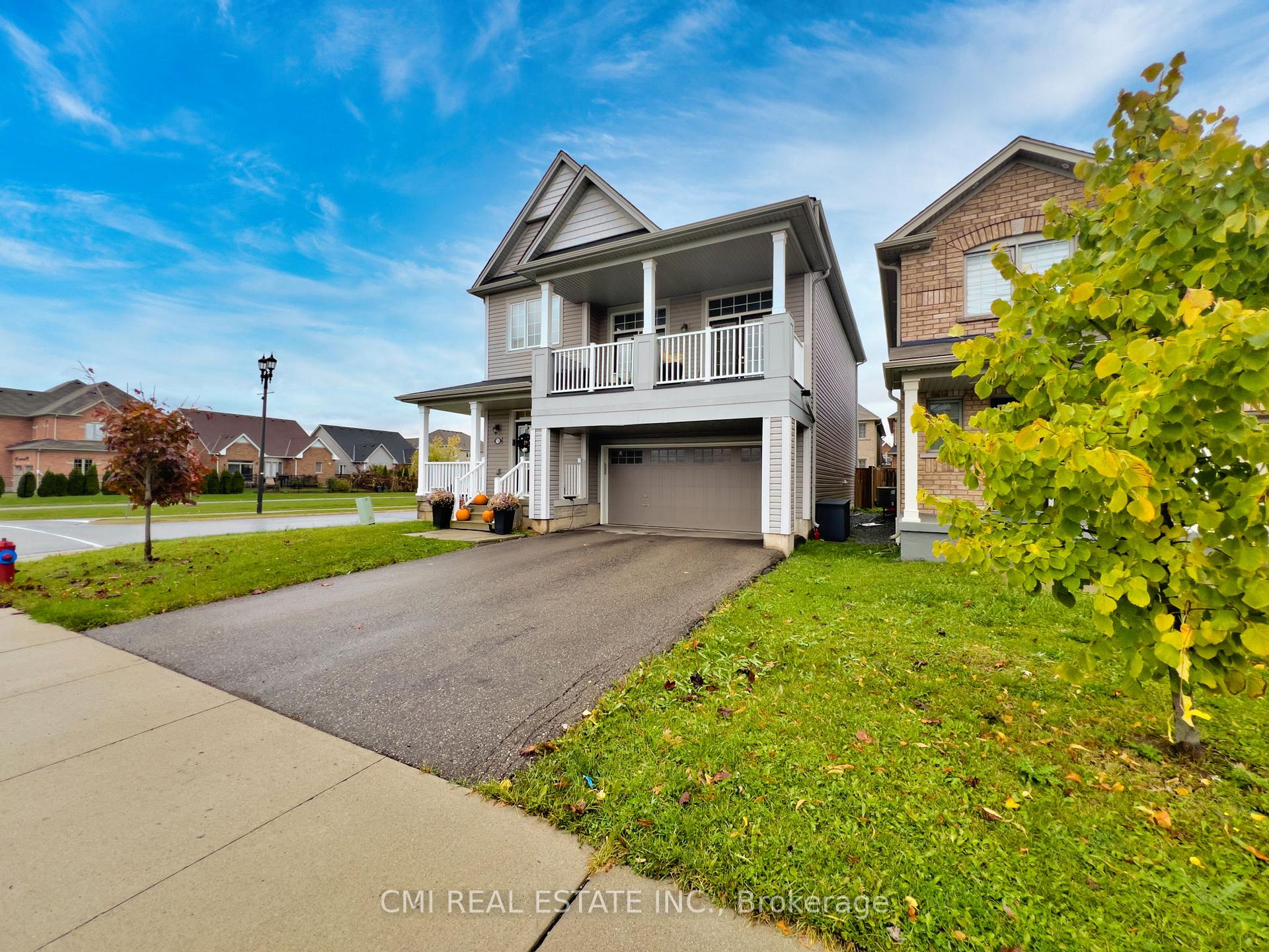 Photo 3 of 7732 Butternut Blvd, Niagara Falls, Brown — HOMEH