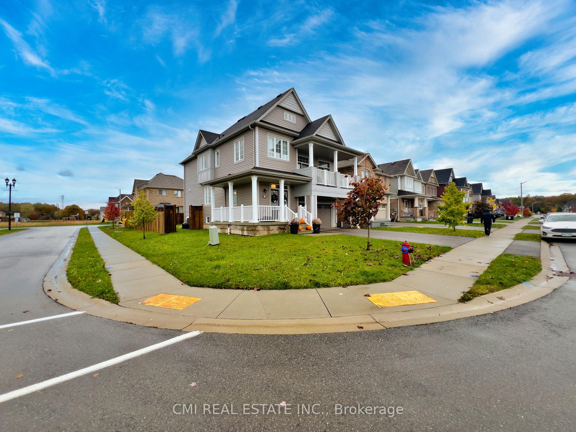 Photo 4 of 7732 Butternut Blvd, Niagara Falls, Brown — HOMEH