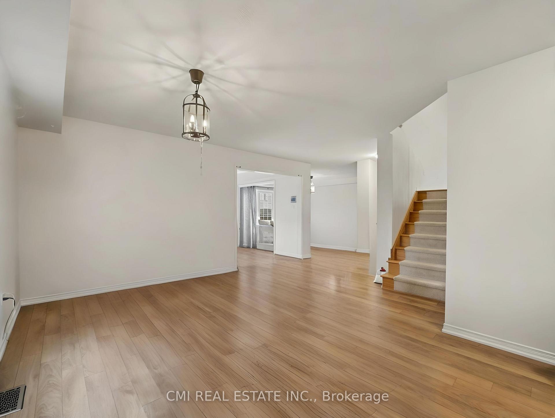 Photo 15 of 7732 Butternut Blvd, Niagara Falls, Brown — HOMEH