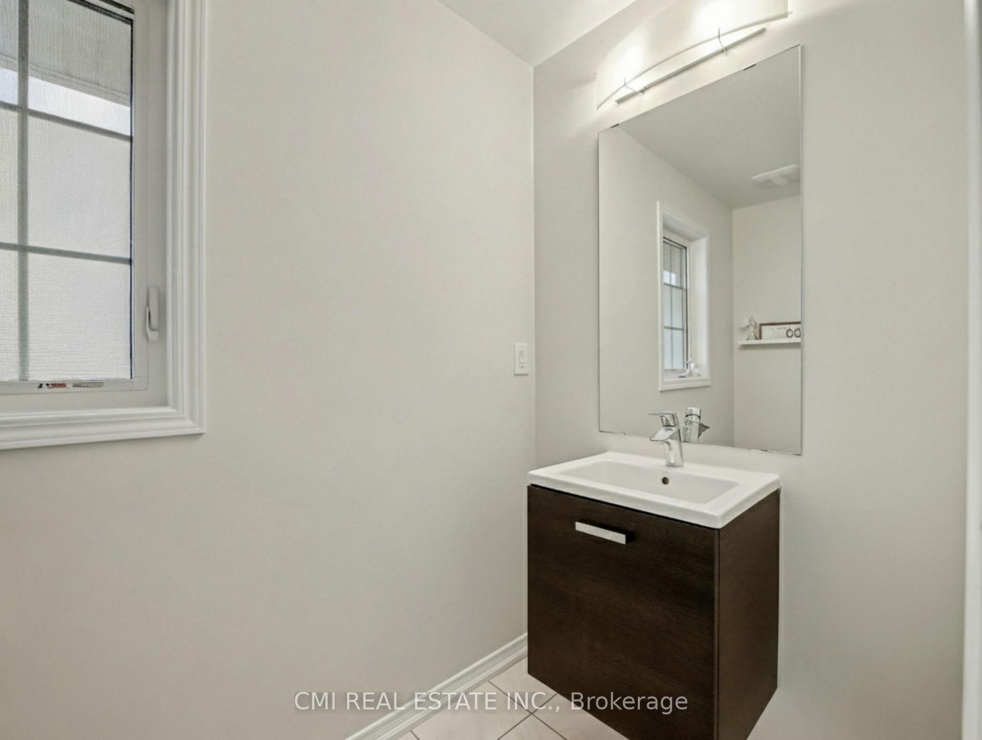 Photo 18 of 7732 Butternut Blvd, Niagara Falls, Brown — HOMEH