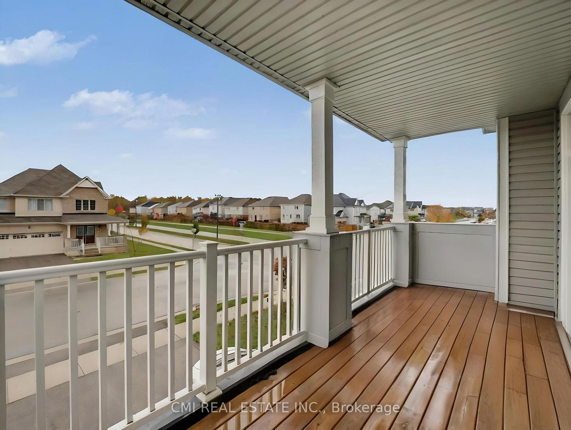 Photo 34 of 7732 Butternut Blvd, Niagara Falls, Brown — HOMEH