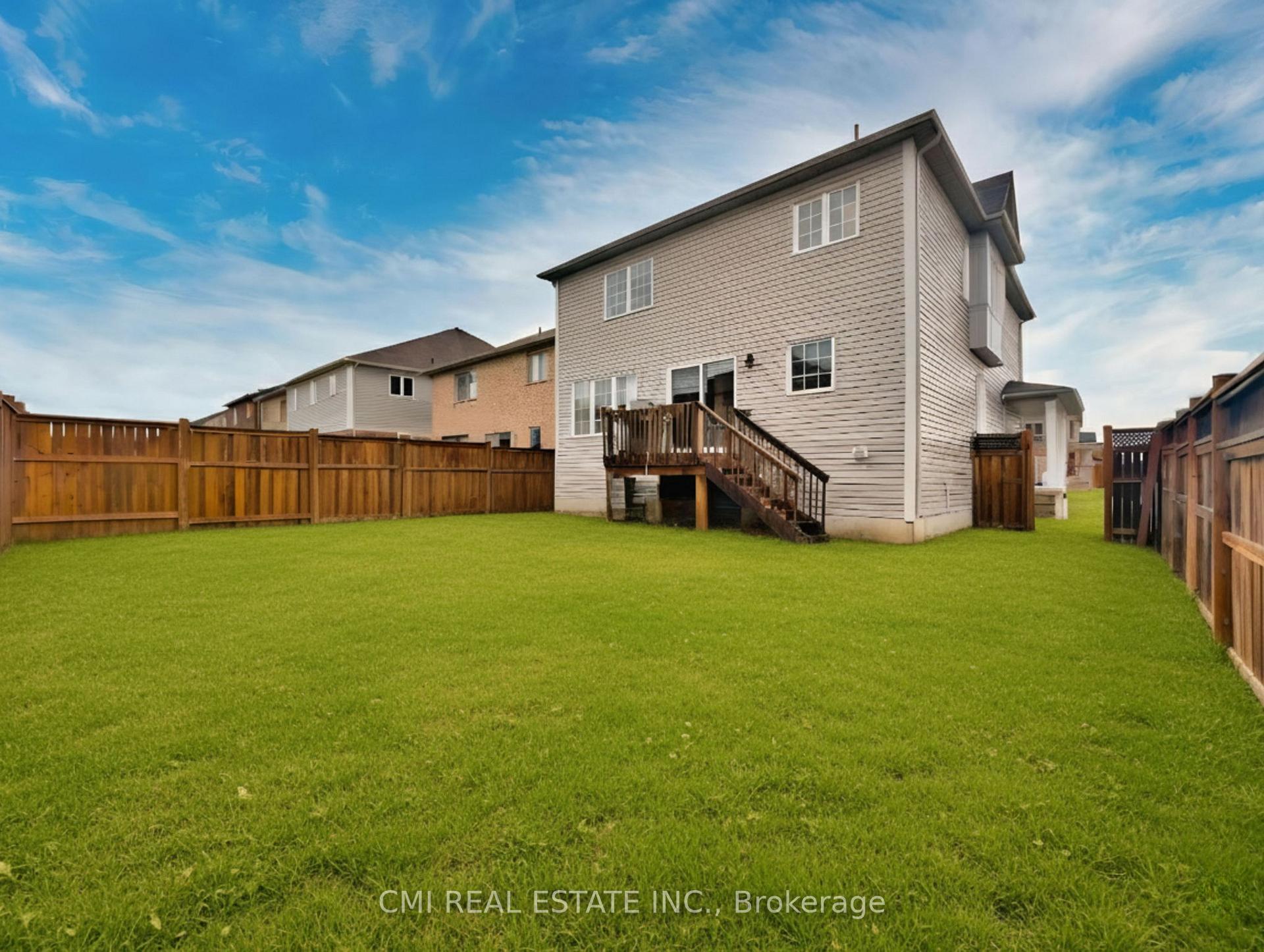 Photo 39 of 7732 Butternut Blvd, Niagara Falls, Brown — HOMEH