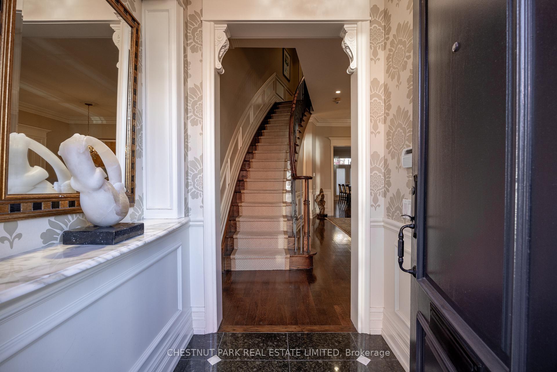 Photo 2 of 117 Davenport Road, Toronto, The Annex — HOMEH